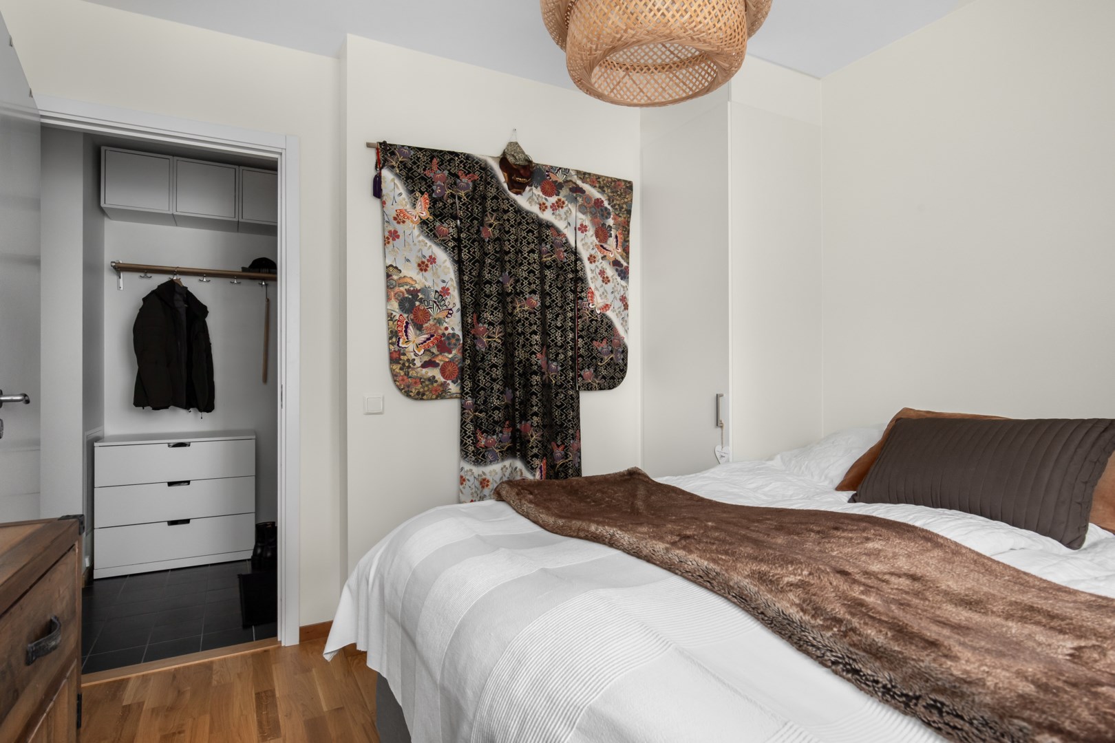 Bostadsbild från Tollareslingan 20, 8tr, Såld i Tollare, Nacka