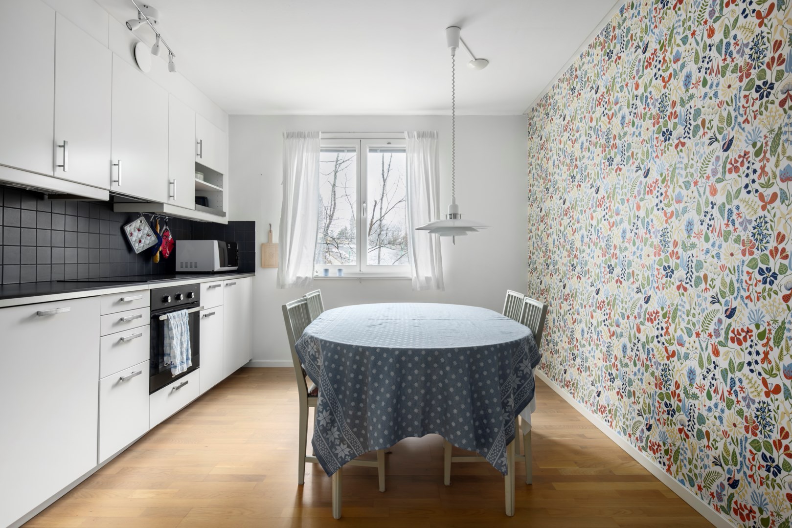 Bostadsbild från Edinsvägen 11, Såld i Ektorp, Nacka