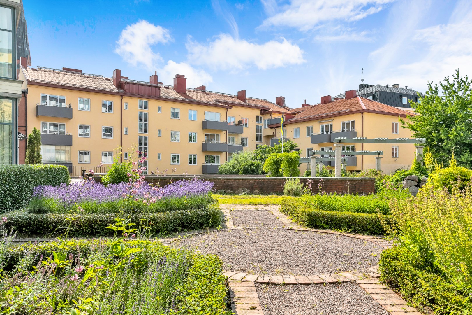 Bostadsbild från Östra ågatan 17, Såld i Centrum, Uppsala