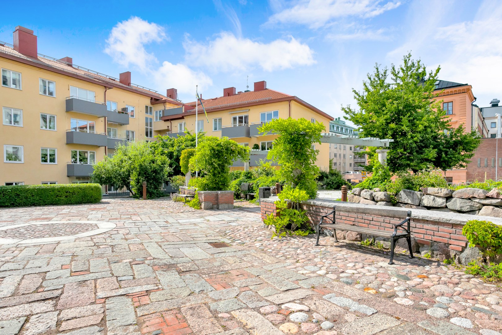 Bostadsbild från Östra ågatan 17, Såld i Centrum, Uppsala