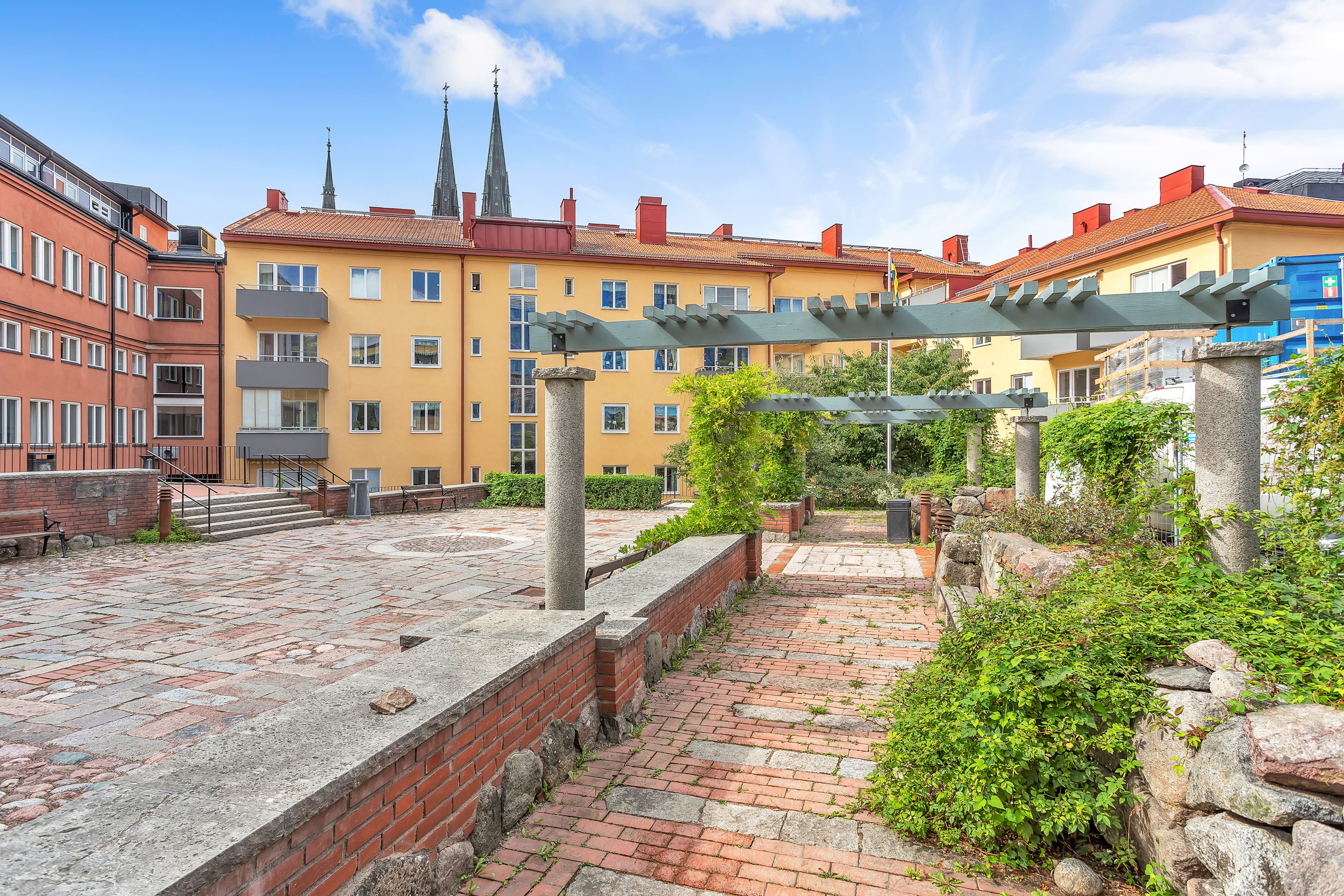 Bostadsbild från Östra ågatan 17, Såld i Centrum, Uppsala