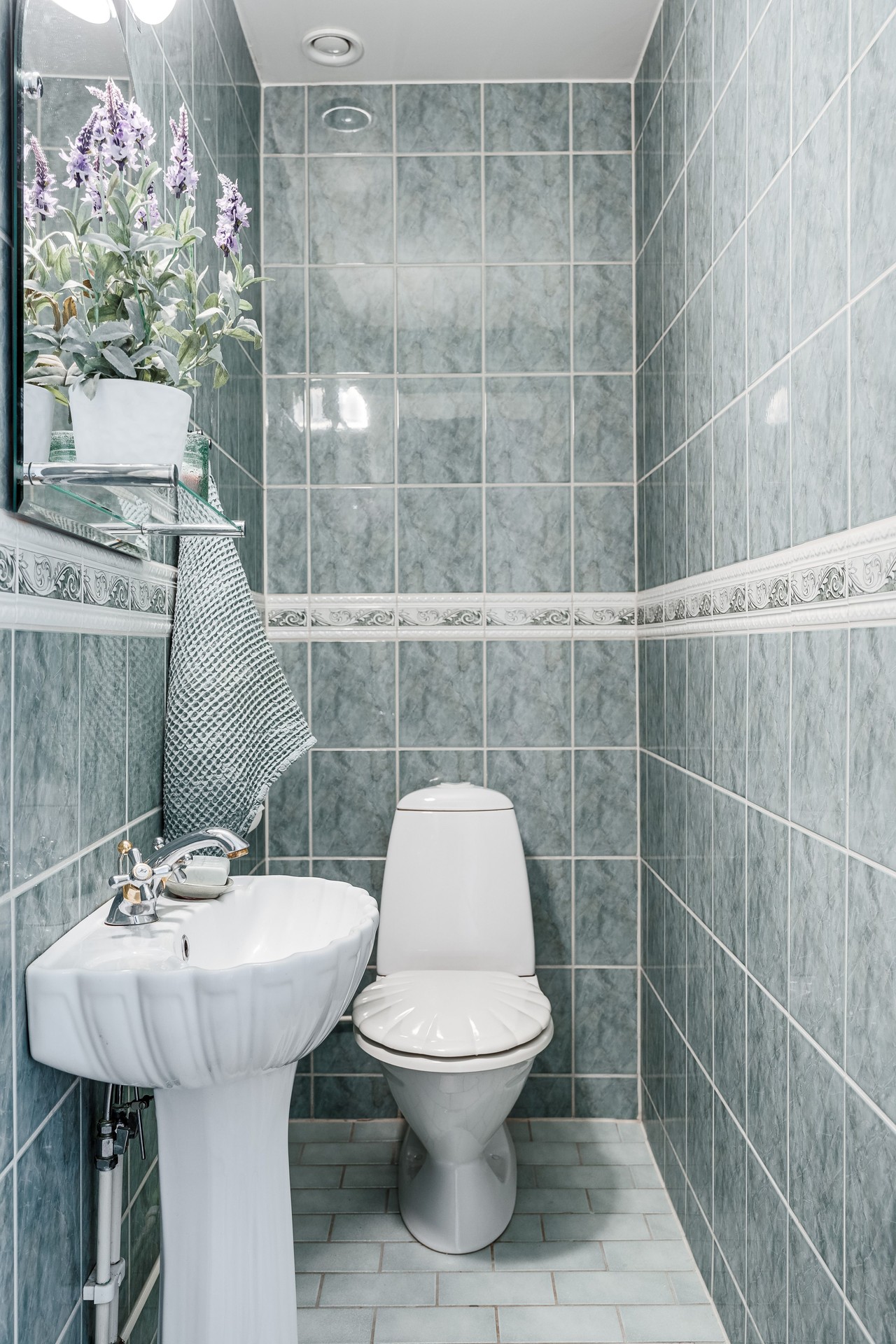 Bostadsbild från Östra ågatan 17, Såld i Centrum, Uppsala