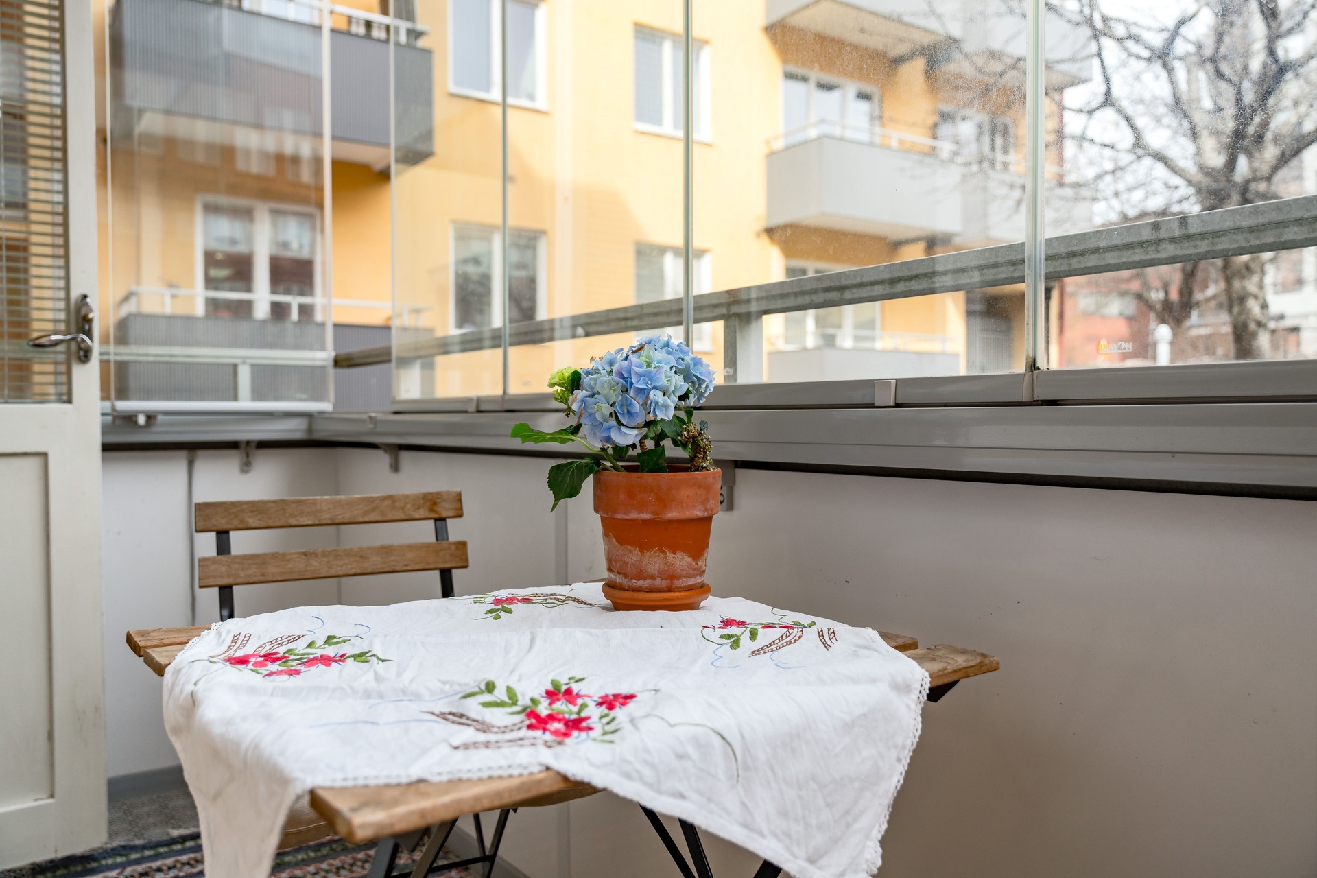 Bostadsbild från Östra ågatan 17, Såld i Centrum, Uppsala