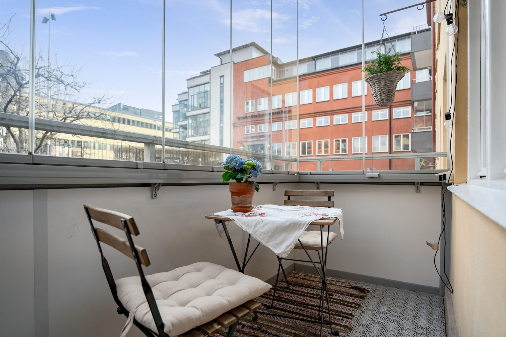 Bostadsbild från Östra ågatan 17, Såld i Centrum, Uppsala