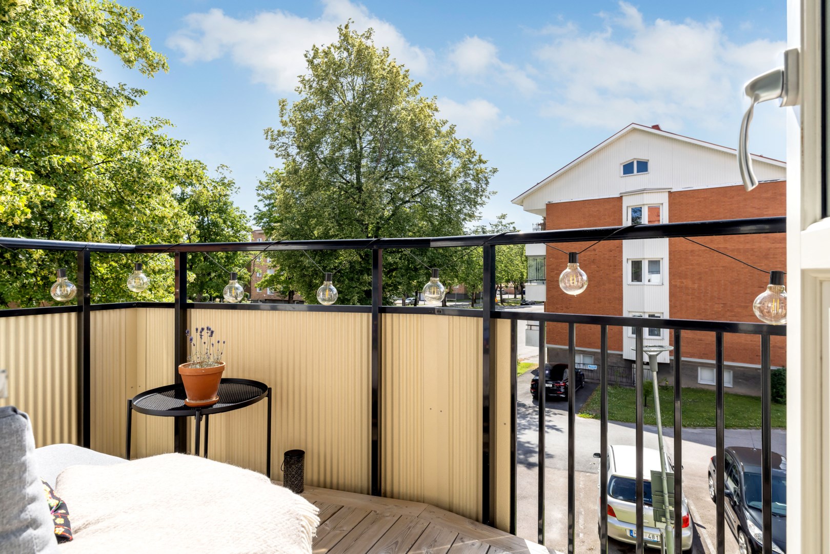 Bostadsbild från Årstagatan 45, Såld i Salabacke, Uppsala