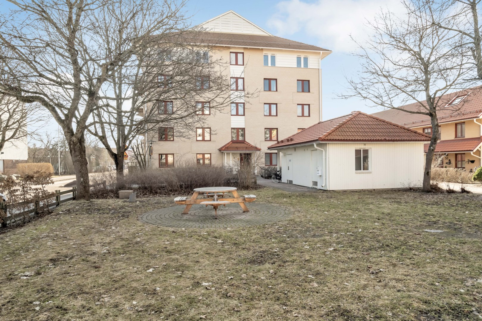 Bostadsbild från Djäknegatan 50, Såld i Kapellgärdet, Uppsala