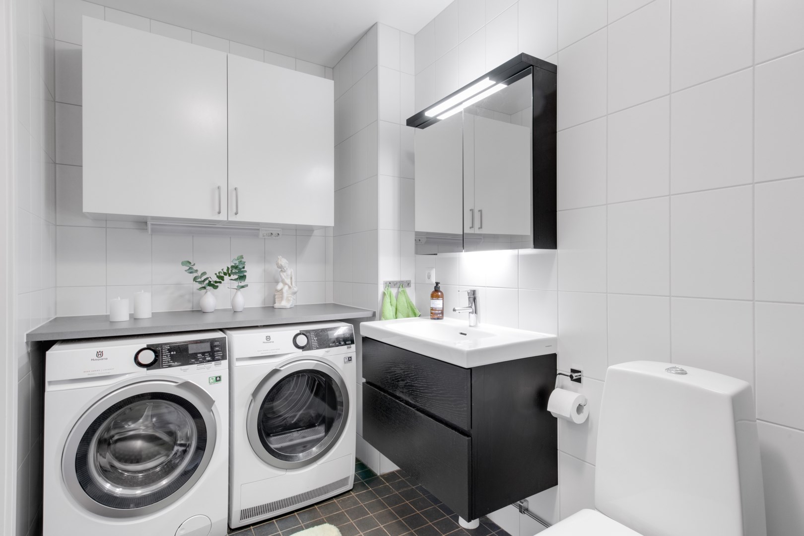 Bostadsbild från Svartbäcksgatan 42 B, Såld i Svartbäcken, Uppsala