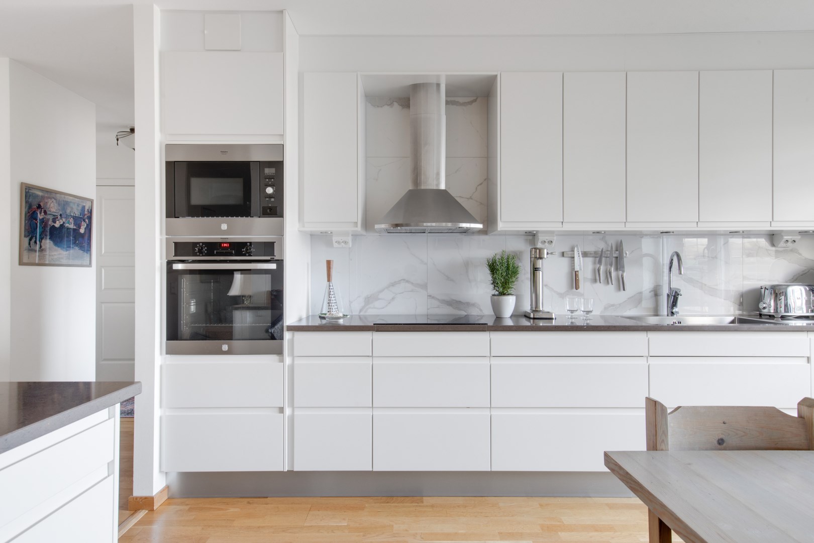 Bostadsbild från Svartbäcksgatan 42 B, Såld i Svartbäcken, Uppsala