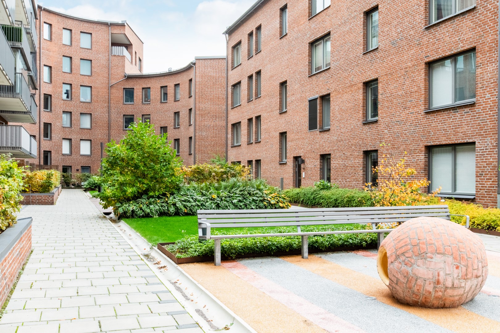 Bostadsbild från Svartbäcksgatan 42 B, Såld i Svartbäcken, Uppsala