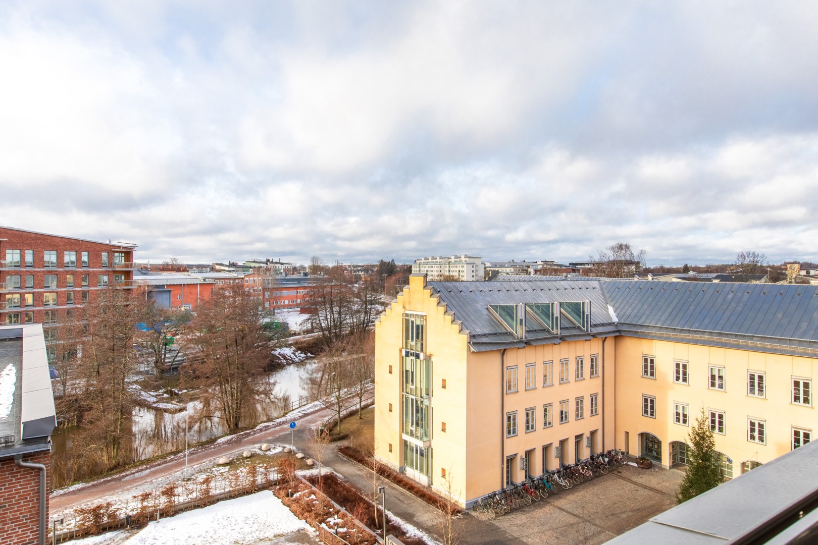 Bostadsbild från Svartbäcksgatan 42 B, Såld i Svartbäcken, Uppsala