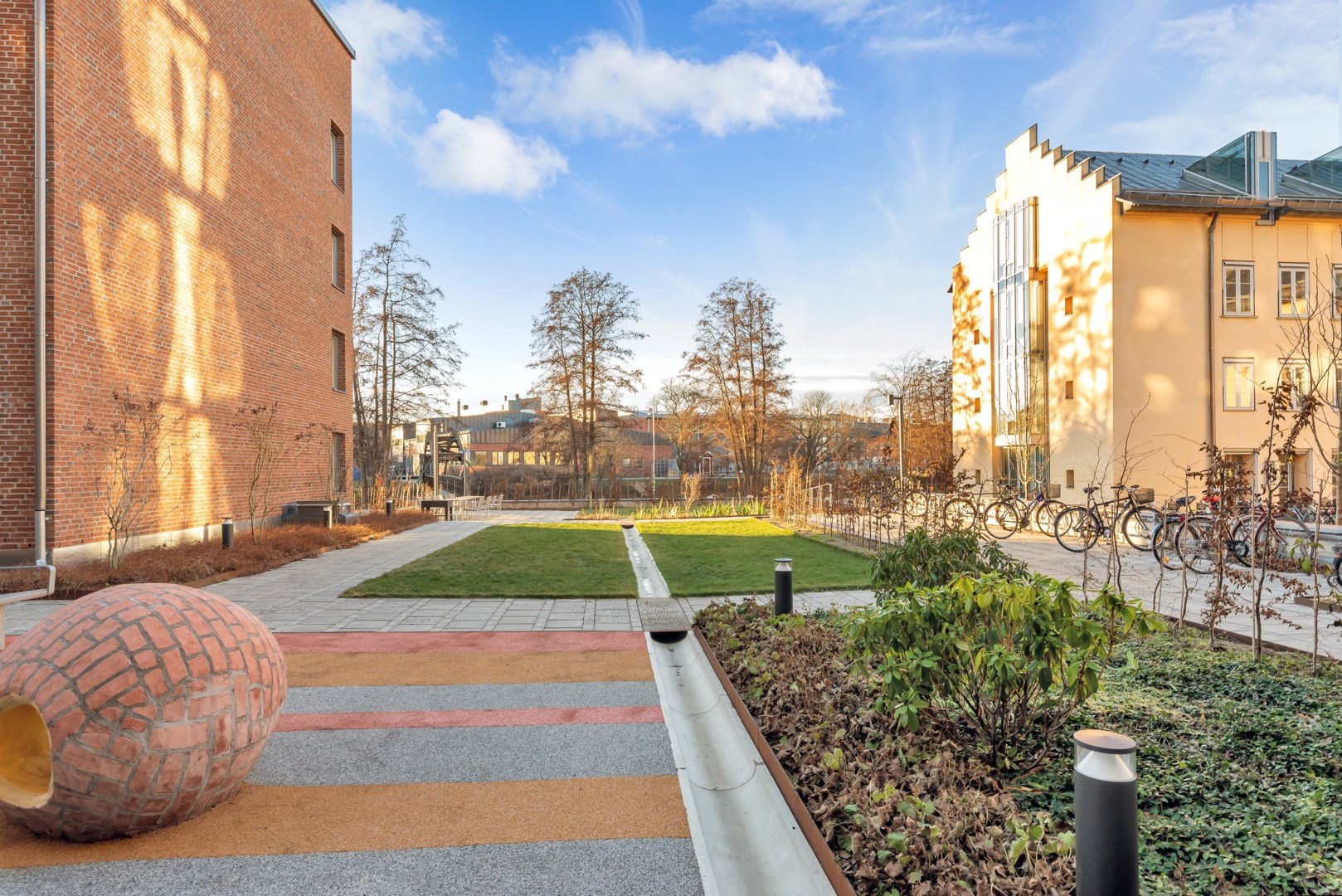 Bostadsbild från Svartbäcksgatan 42 B, Såld i Svartbäcken, Uppsala