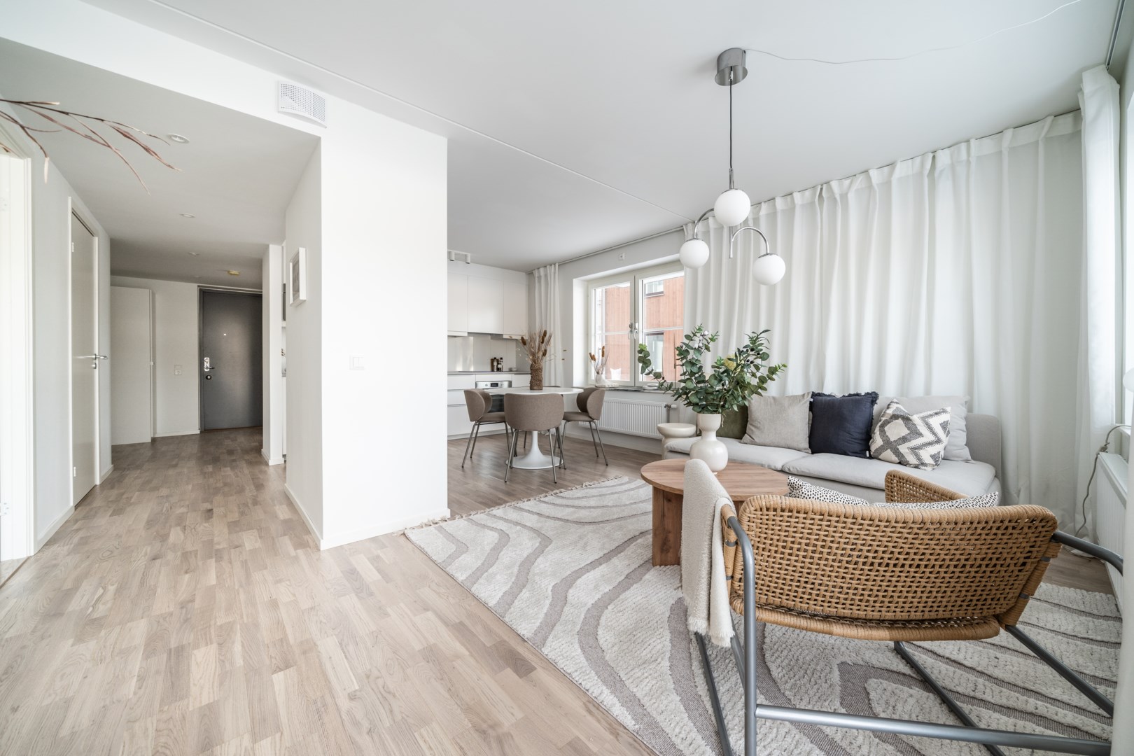 Bostadsbild från Slalomvägen 6, Såld i Väsjön, Sollentuna