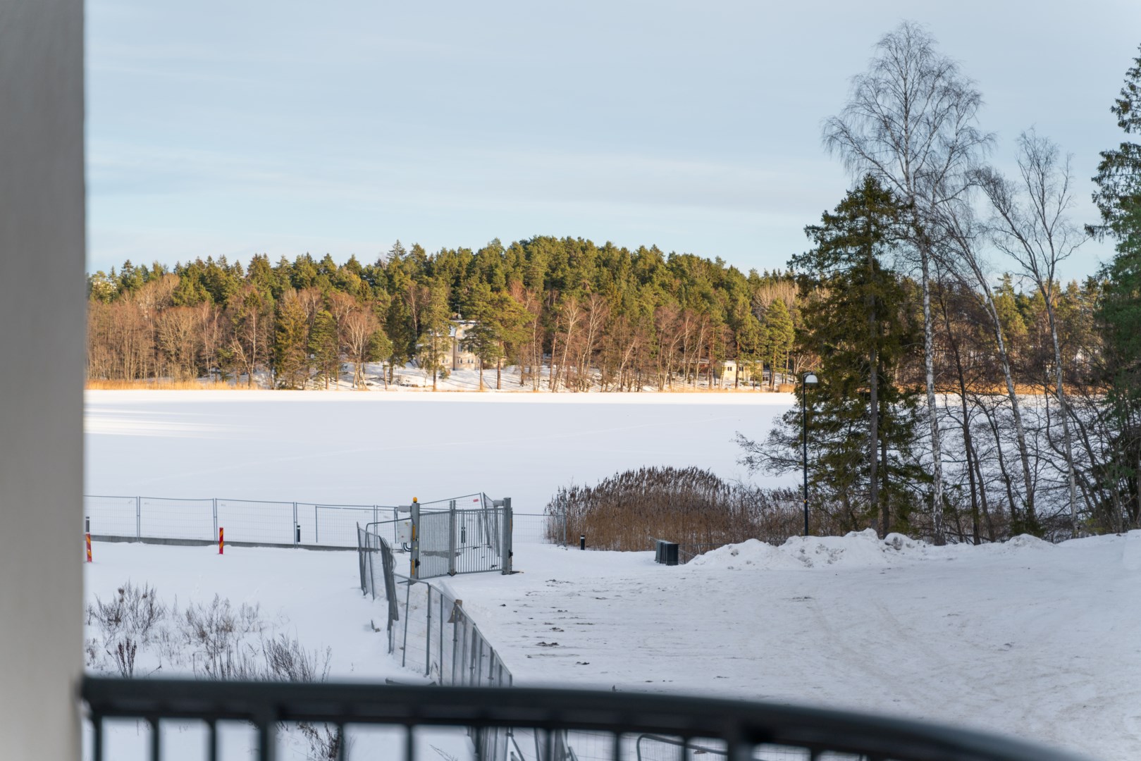Bostadsbild från Slalomvägen 6, Såld i Väsjön, Sollentuna