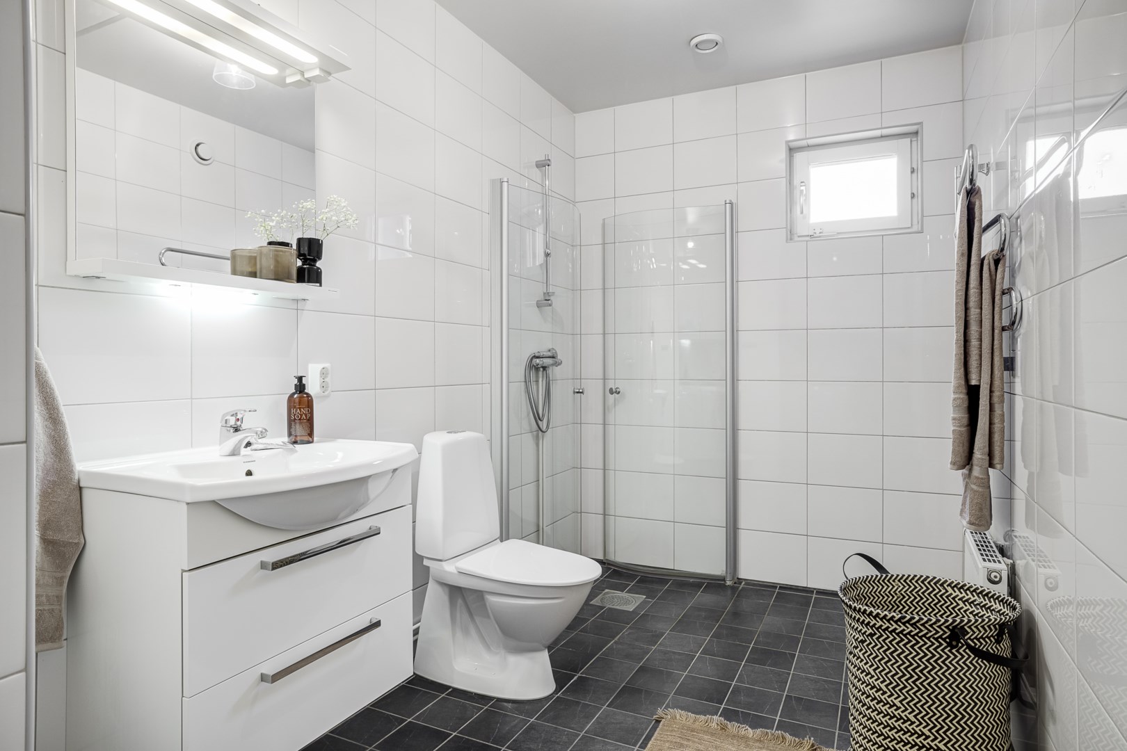 Bostadsbild från Hugingatan 11, Såld i Kungsängen, Uppsala