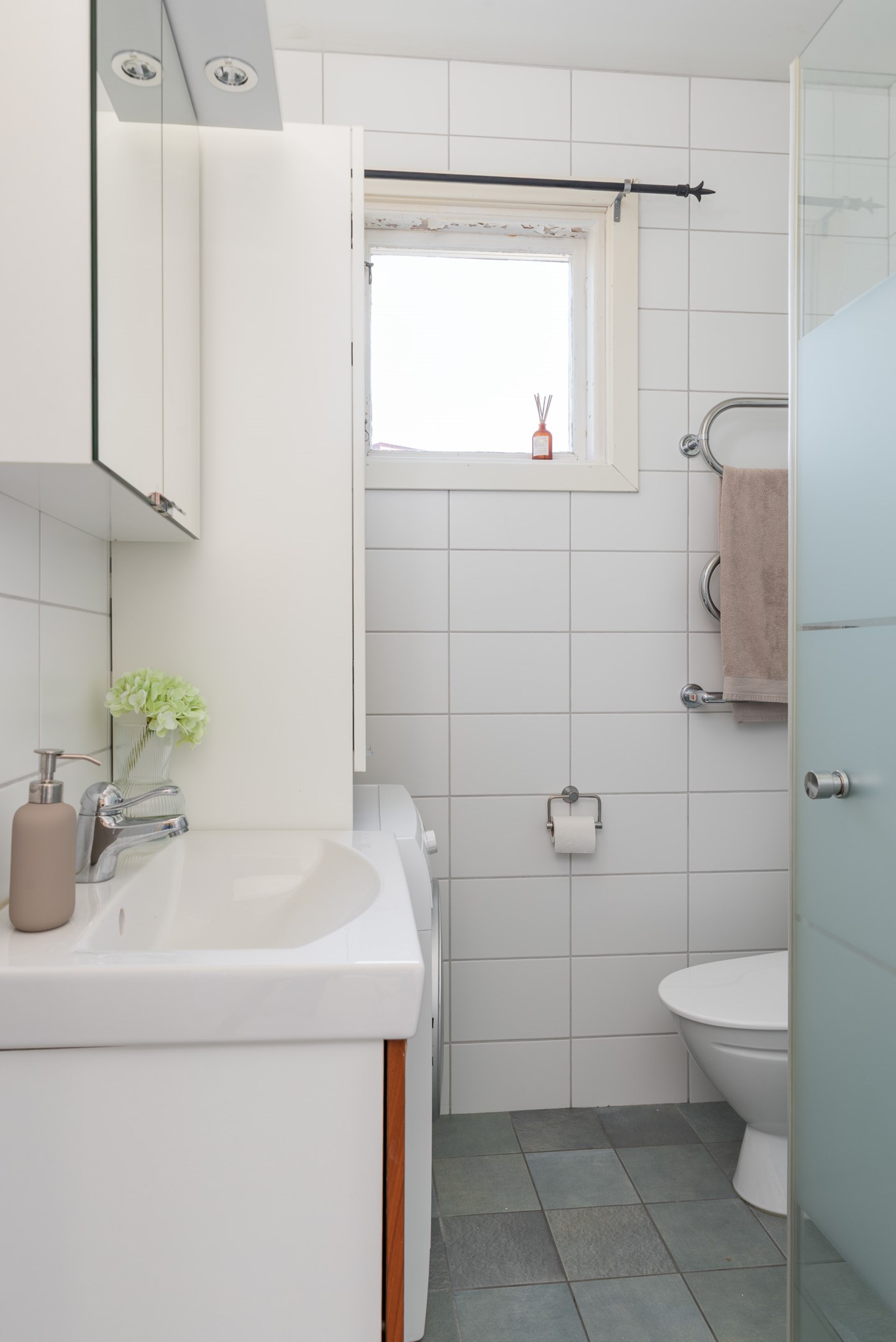 Bostadsbild från Kristiansborgsallén 20, Såld i Kristiansborg, Västerås