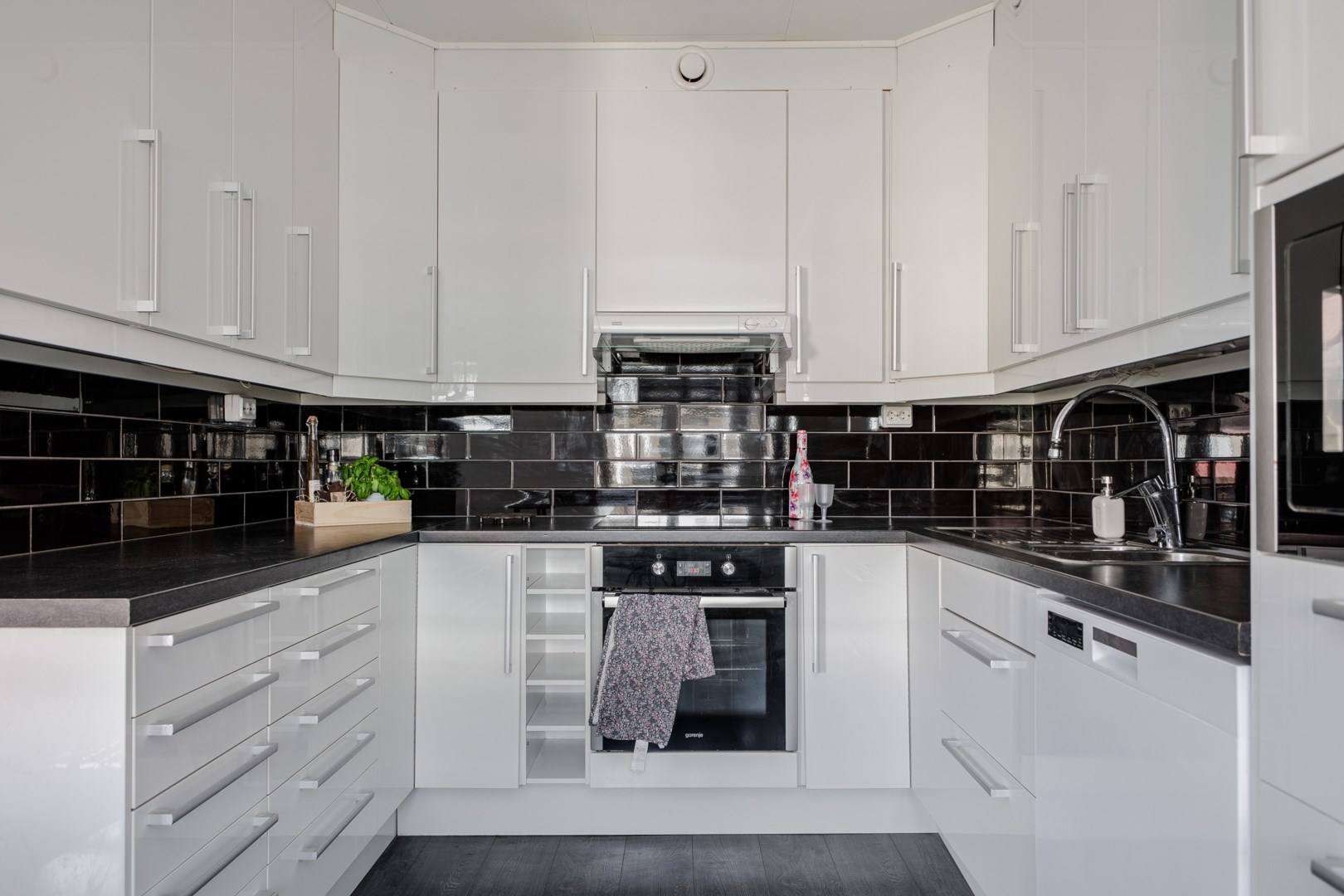 Bostadsbild från Eriksgatan 36, Såld i Centrum, Enköping