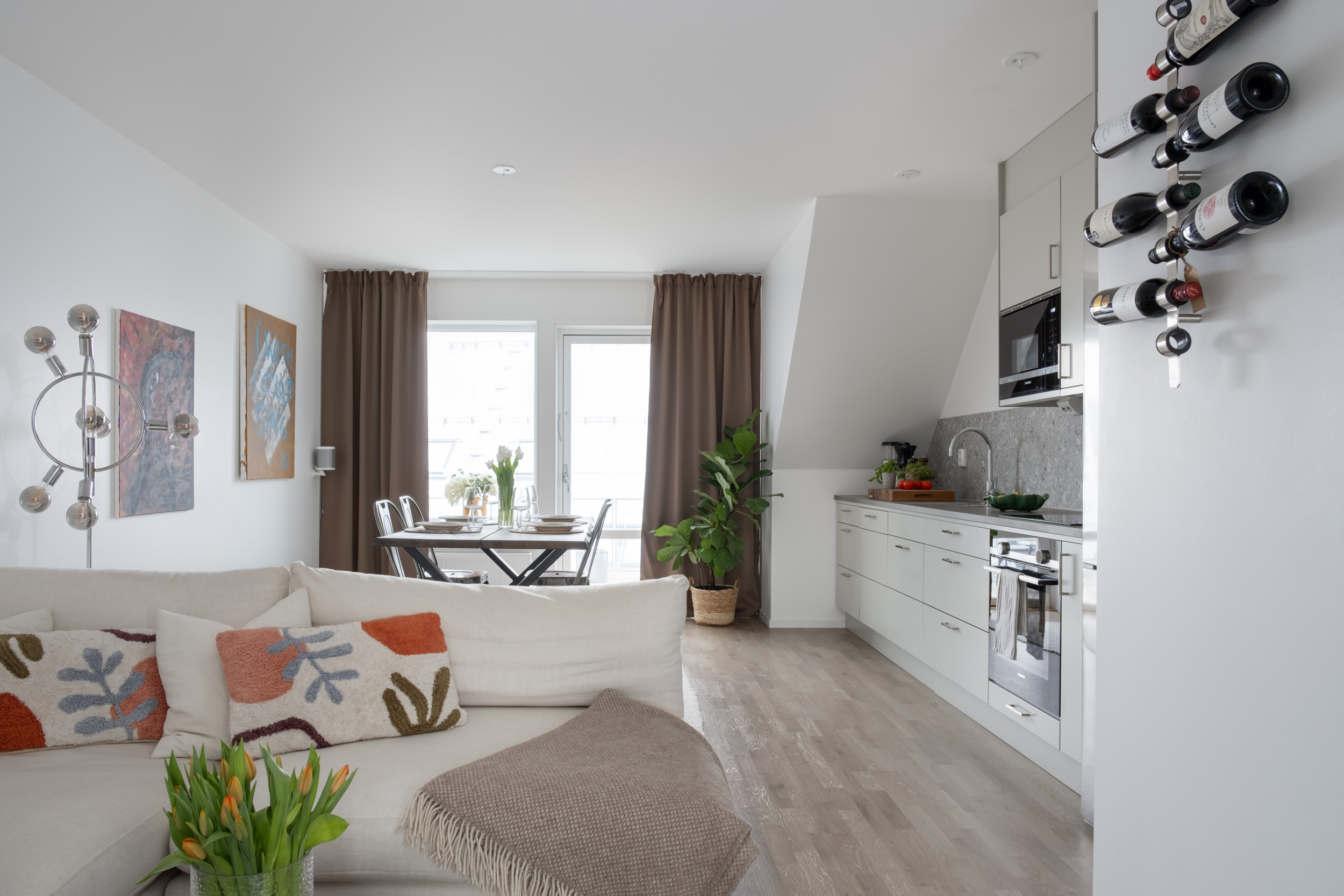 Bostadsbild från Sjöjungfrugatan 3A, Såld i Öster Mälarstrand, Västerås