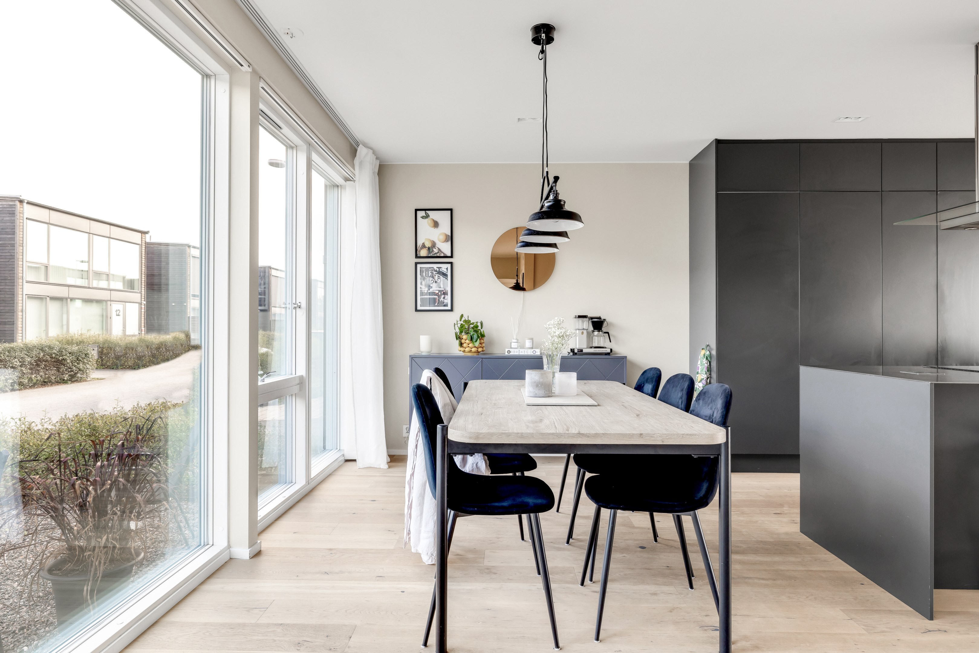 Bostadsbild från Böljemolnsvägen 7, Såld i Fullerö, Uppsala