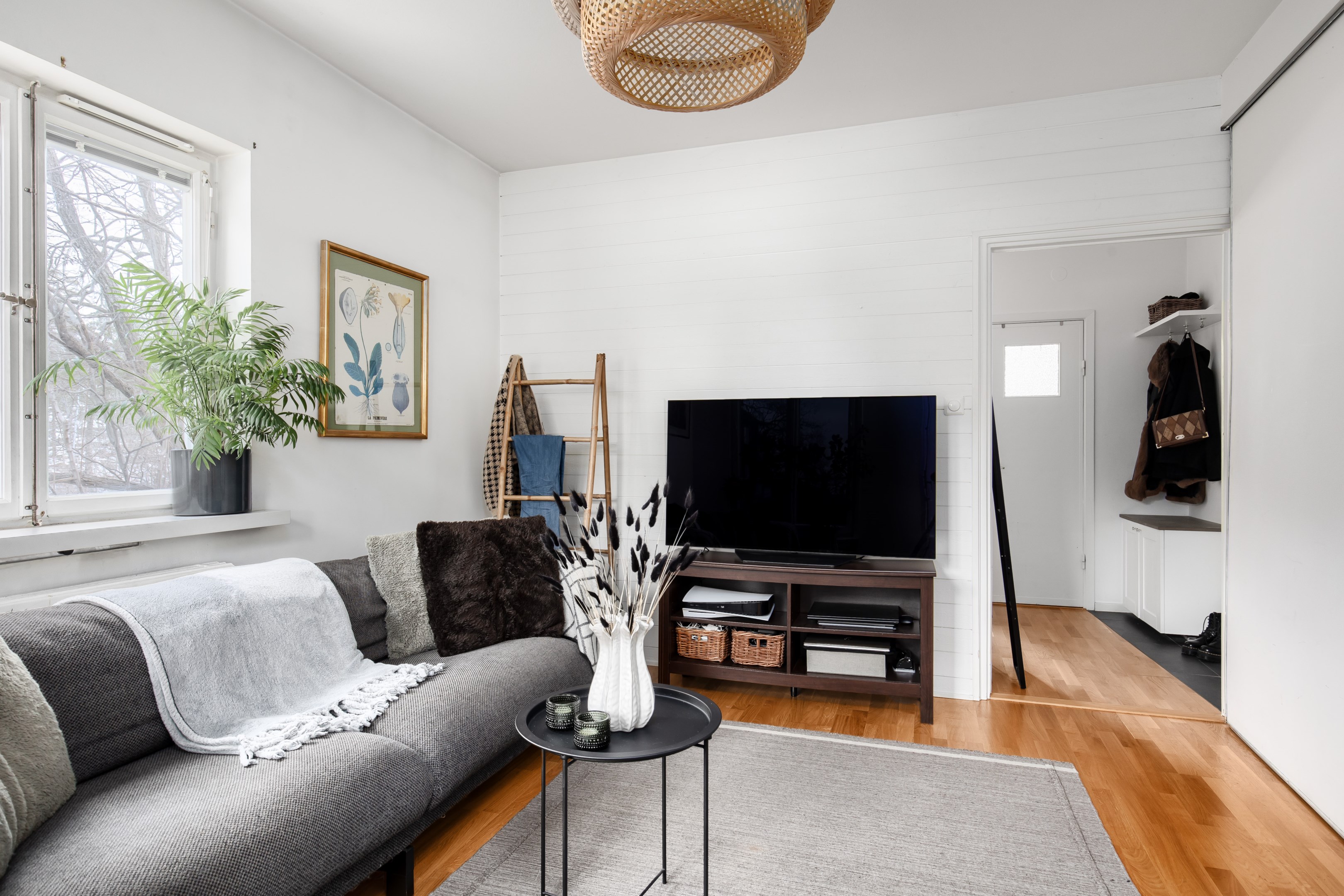 Bostadsbild från Ugglevägen 15A, Såld i Ektorp, Nacka