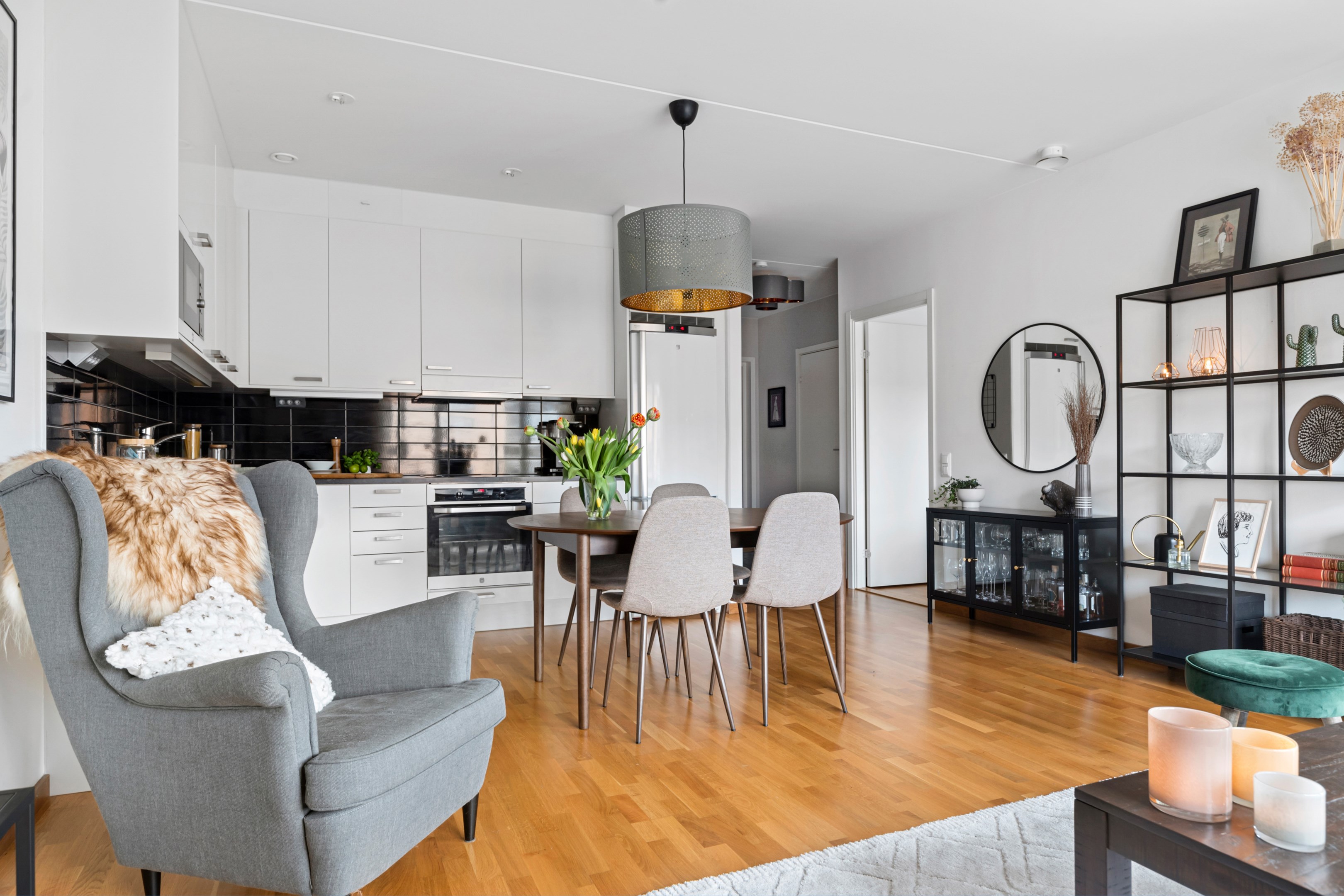 Bostadsbild från Vattholmavägen 6C, Såld i Kapellgärdet, Uppsala