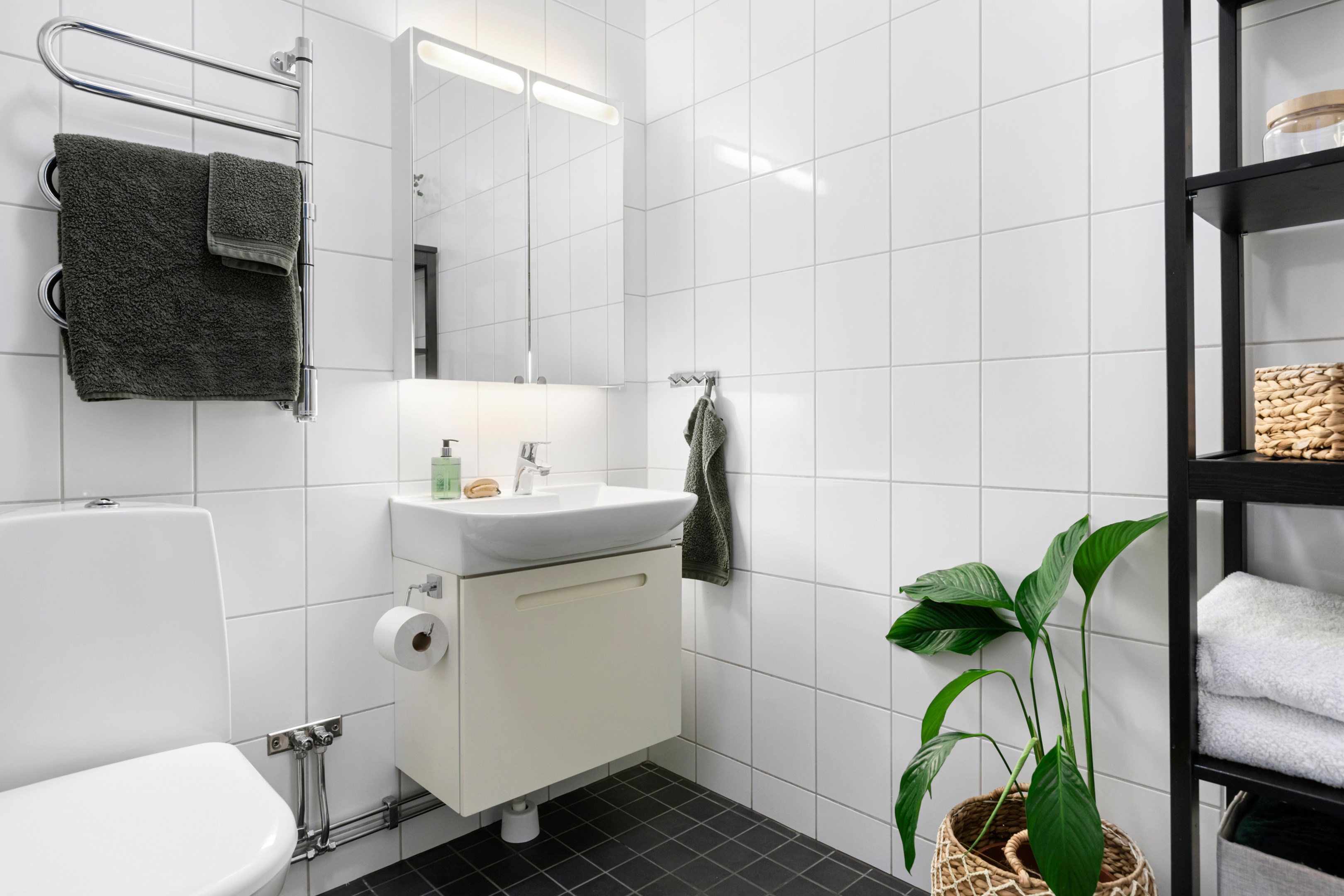 Bostadsbild från Vattholmavägen 6C, Såld i Kapellgärdet, Uppsala
