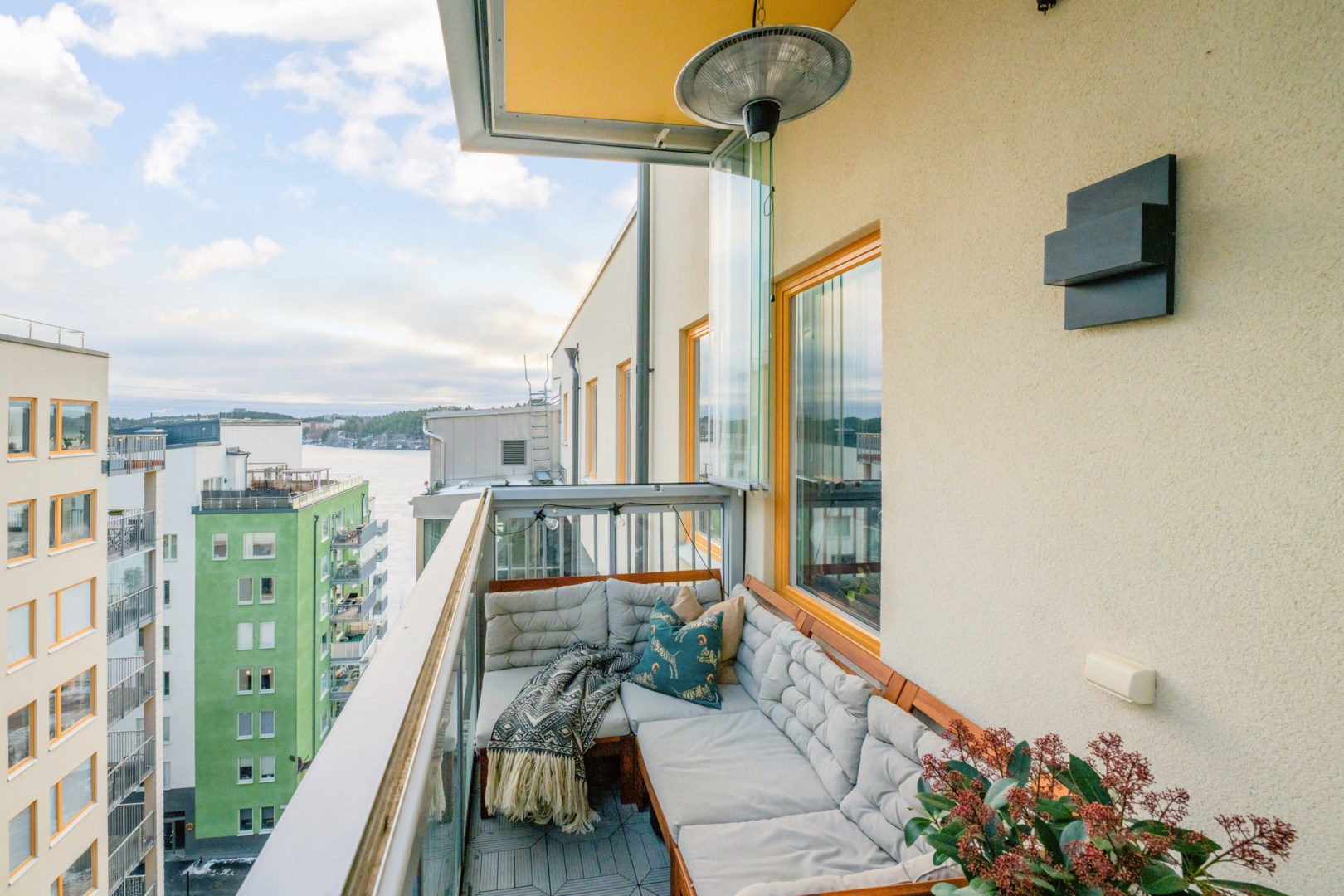 Bostadsbild från Tollareslingan 24, 9tr, Såld i Tollare, Nacka