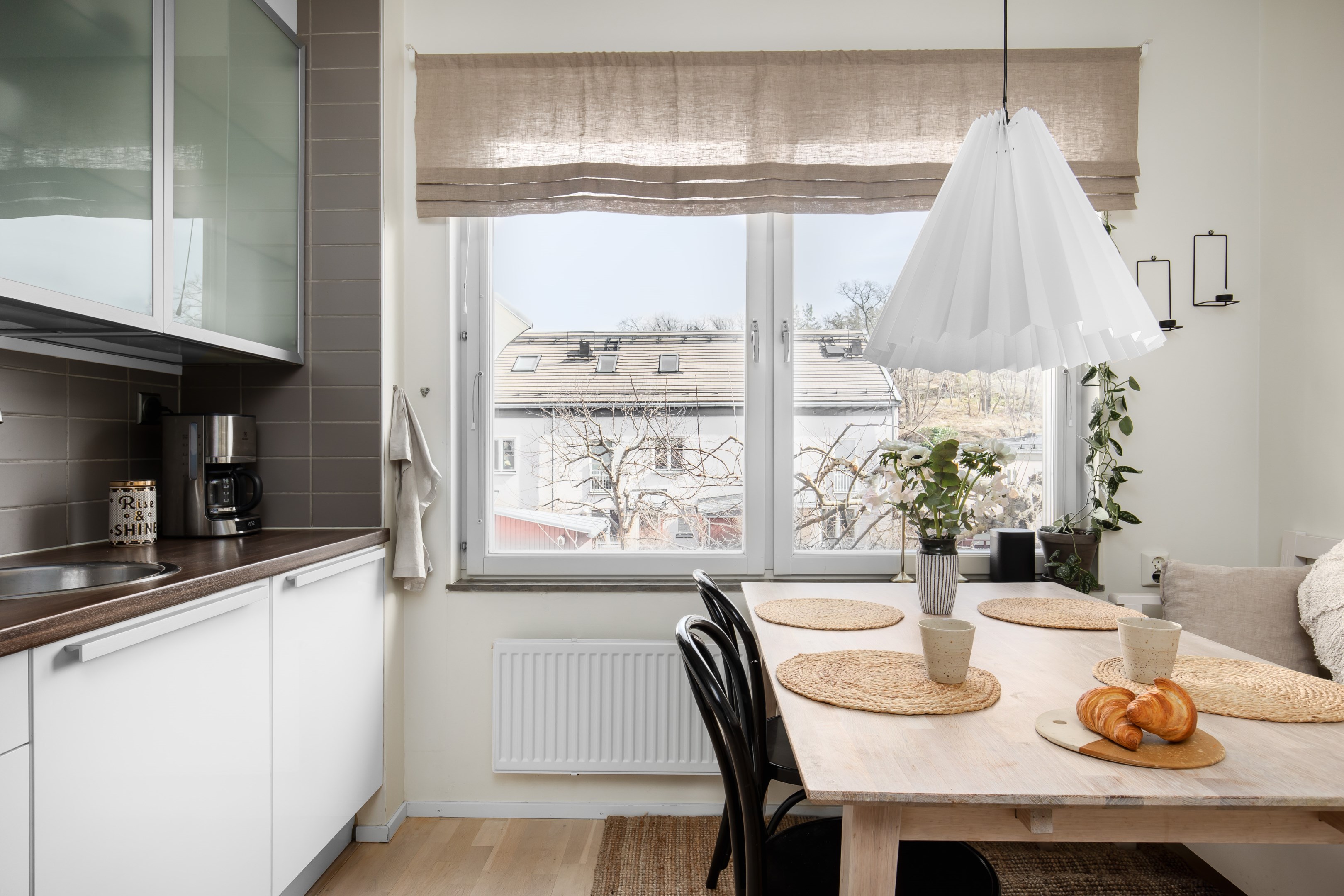 Bostadsbild från Järla Gårdsväg 33, Såld i Järla sjö, Nacka