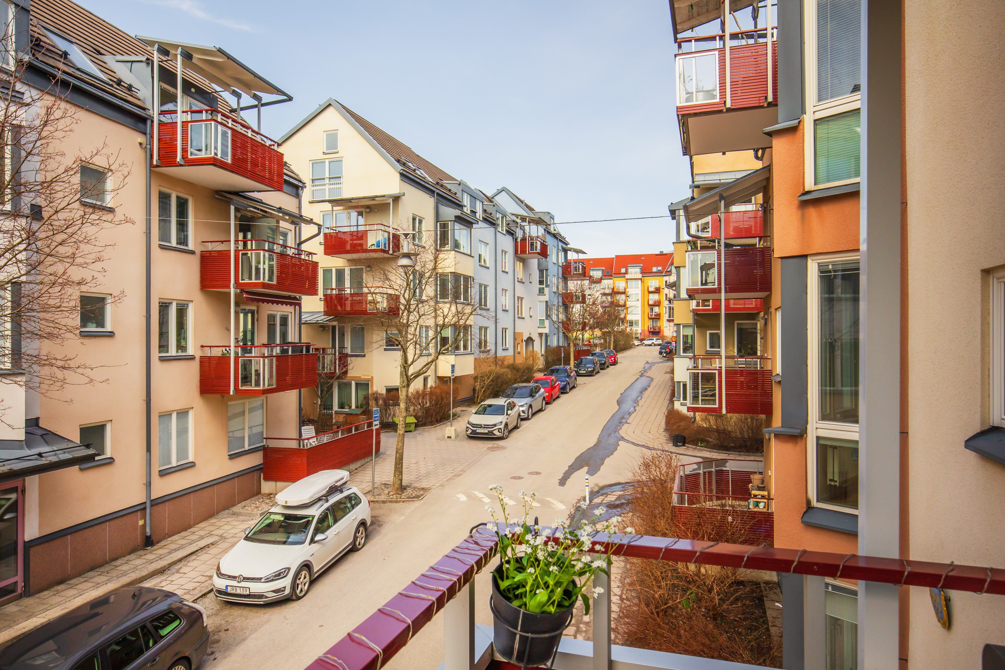 Bostadsbild från Järla Gårdsväg 33, Såld i Järla sjö, Nacka