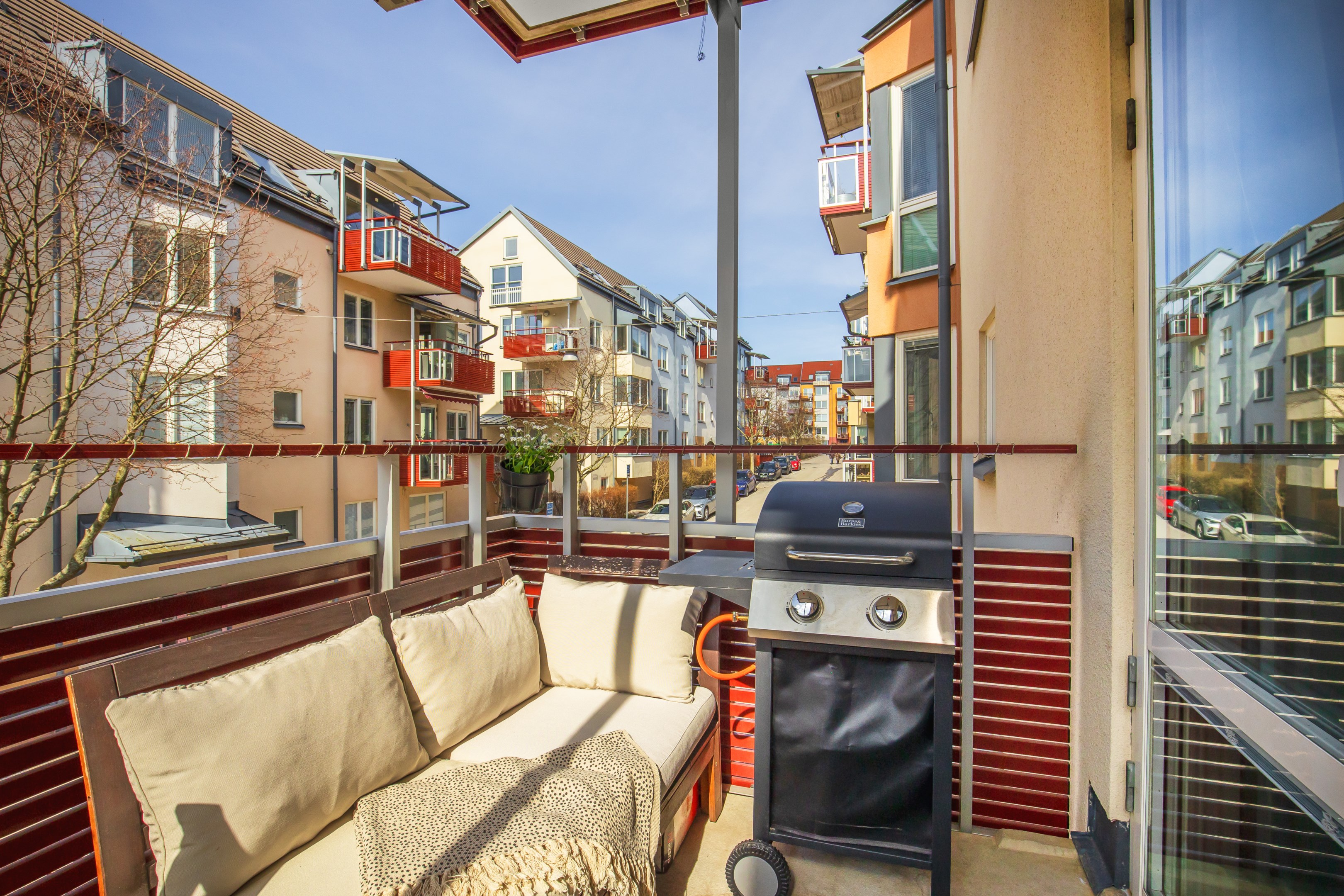 Bostadsbild från Järla Gårdsväg 33, Såld i Järla sjö, Nacka