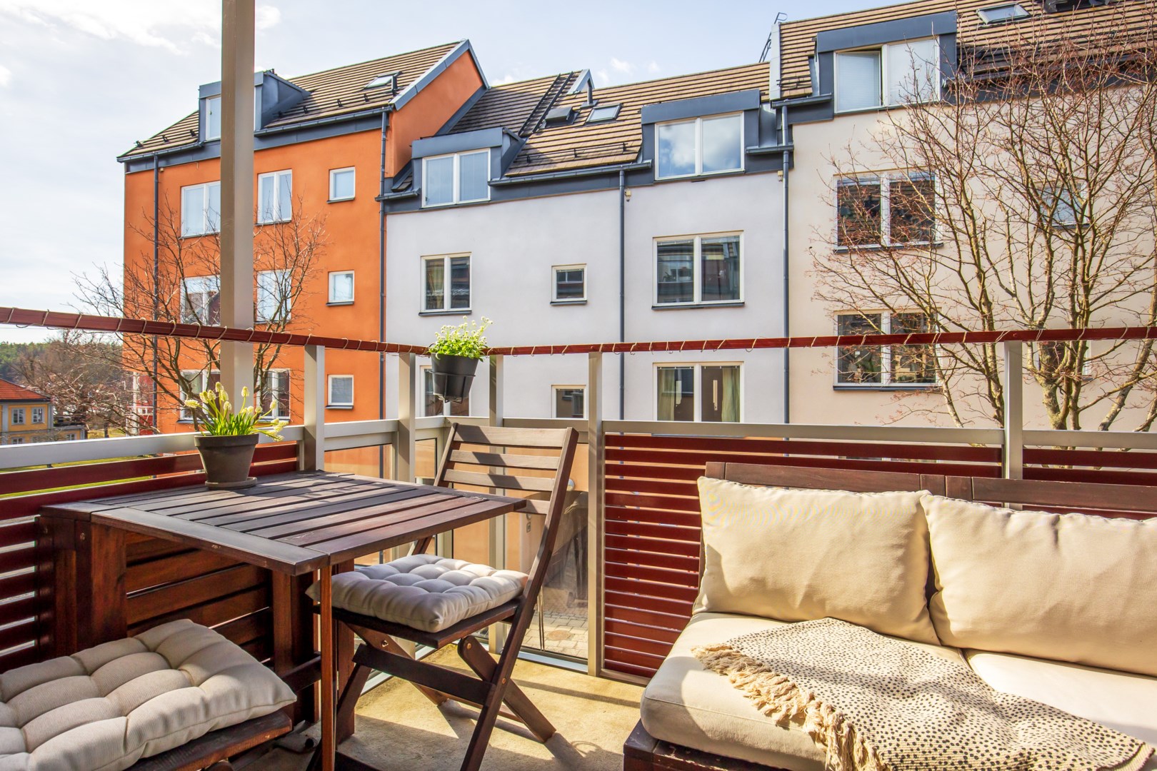 Bostadsbild från Järla Gårdsväg 33, Såld i Järla sjö, Nacka