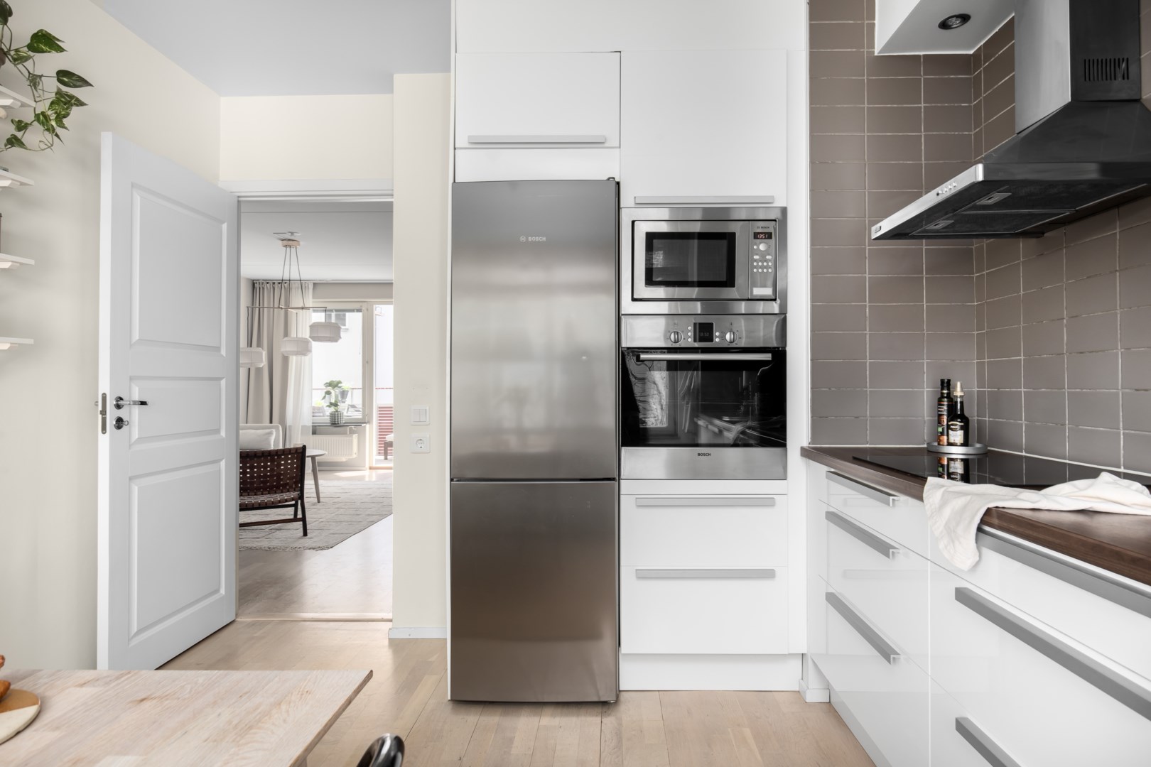 Bostadsbild från Järla Gårdsväg 33, Såld i Järla sjö, Nacka