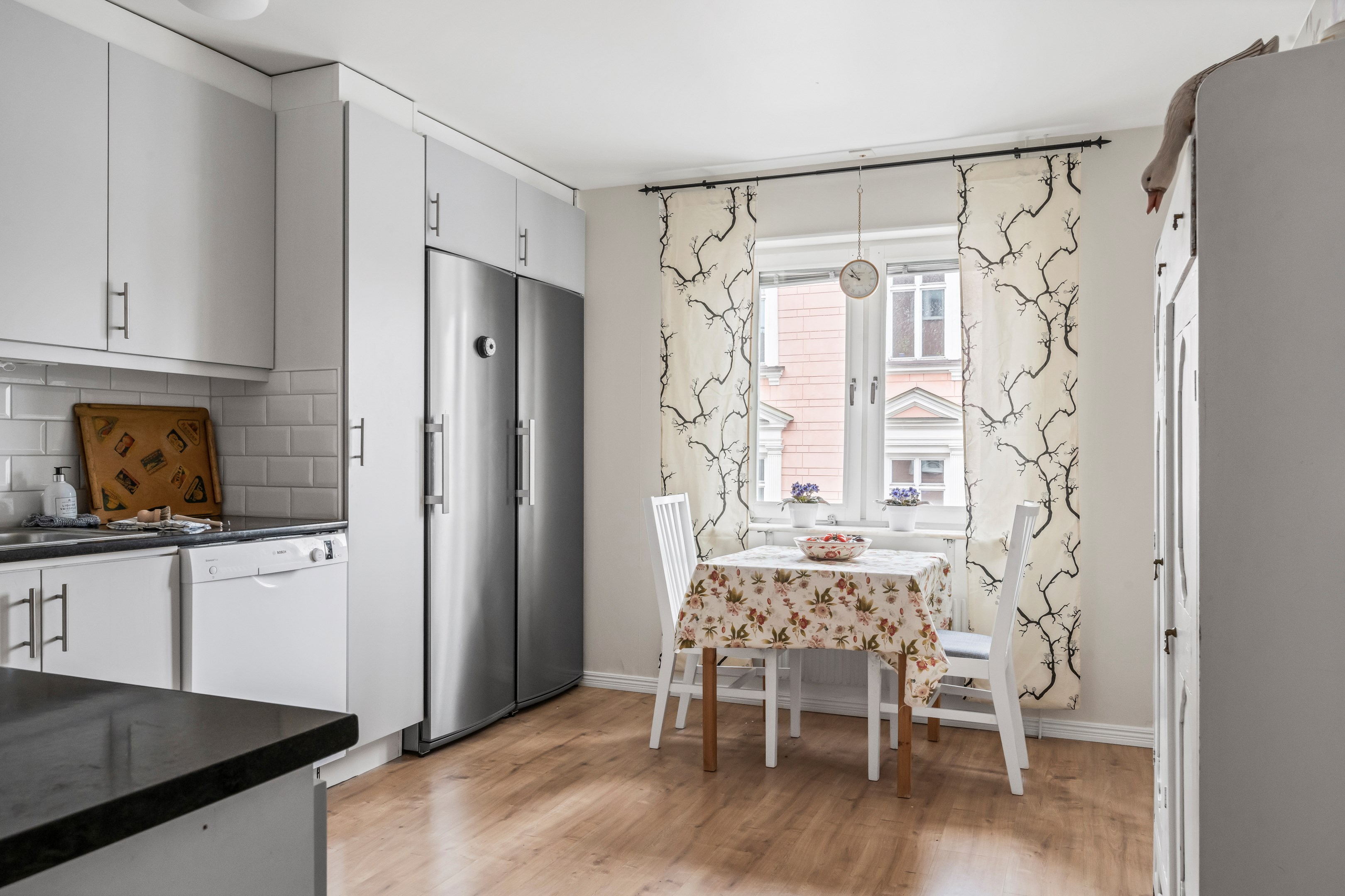 Bostadsbild från Linnégatan 19, Såld i Centrum, Uppsala