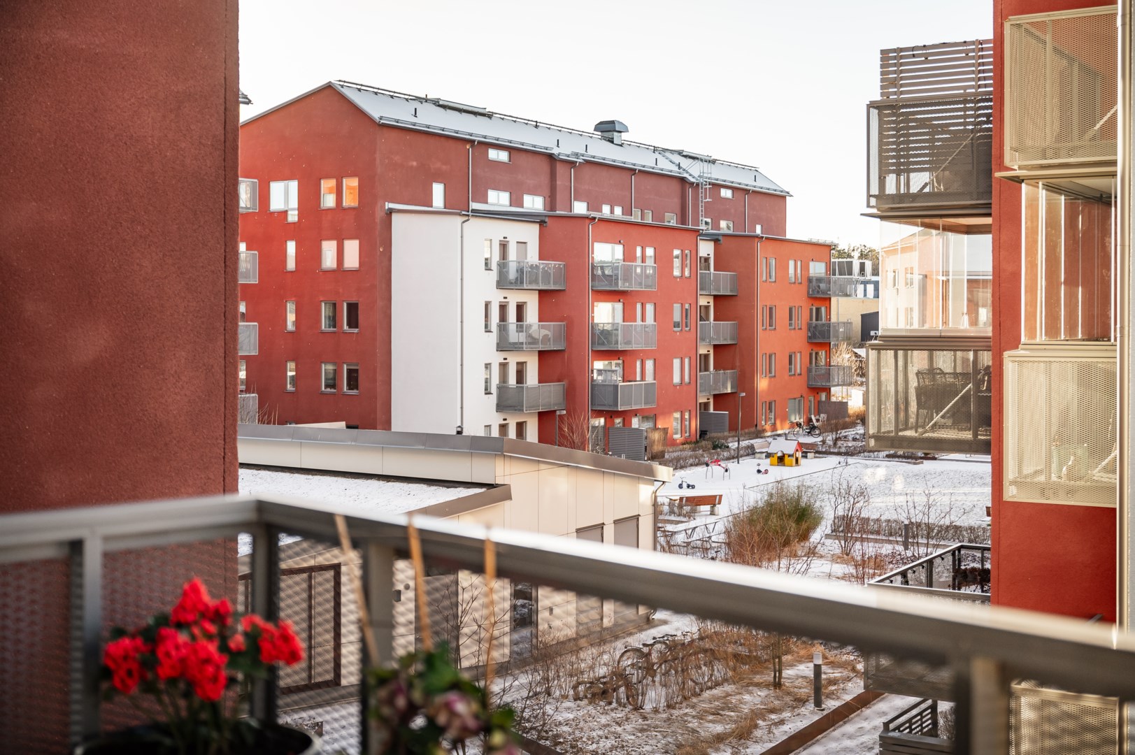 Bostadsbild från Gustavsbergs allé 20, Såld i Porslinskvarteren, Värmdö