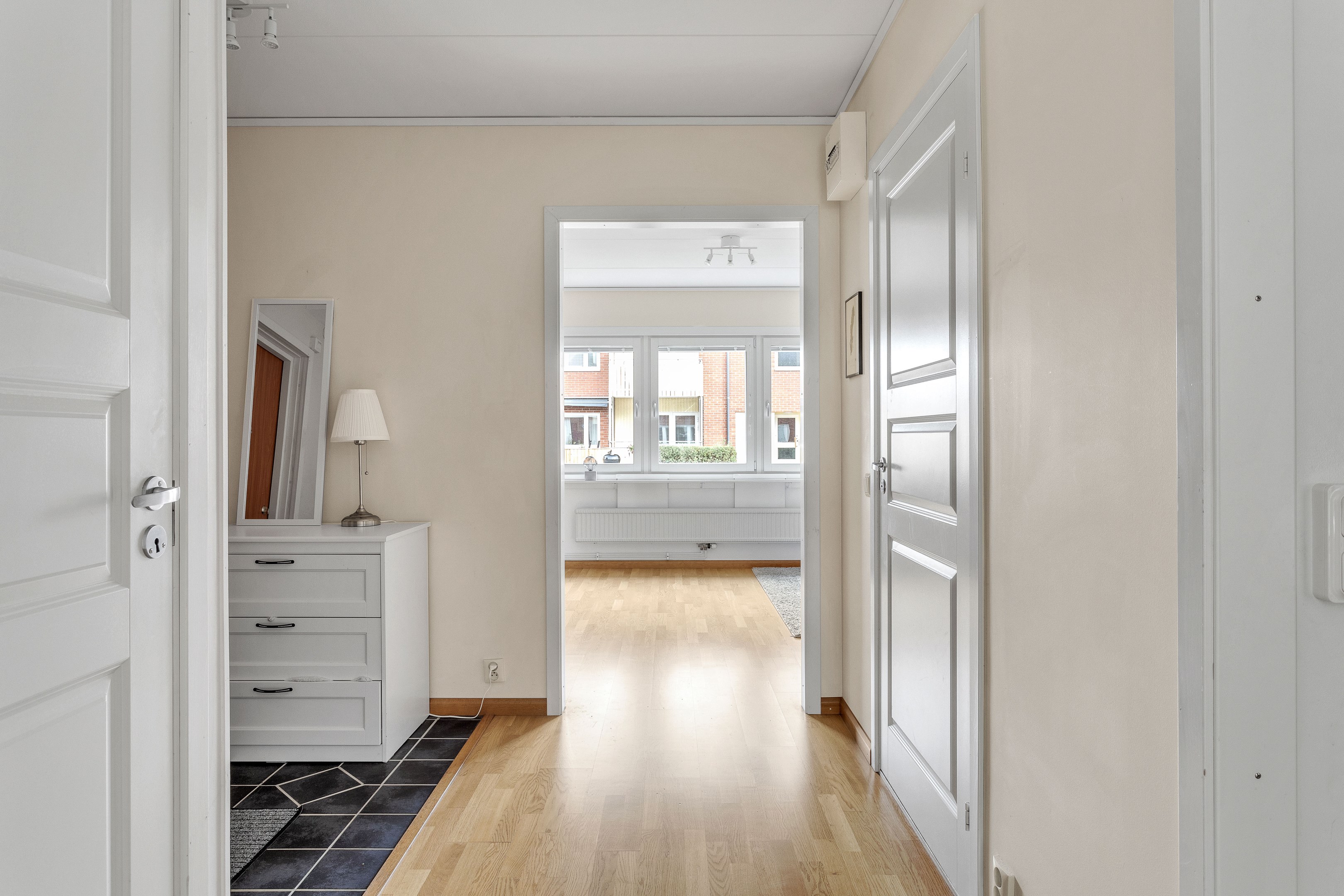 Bostadsbild från Kummingatan 26B, Såld i Årsta, Uppsala