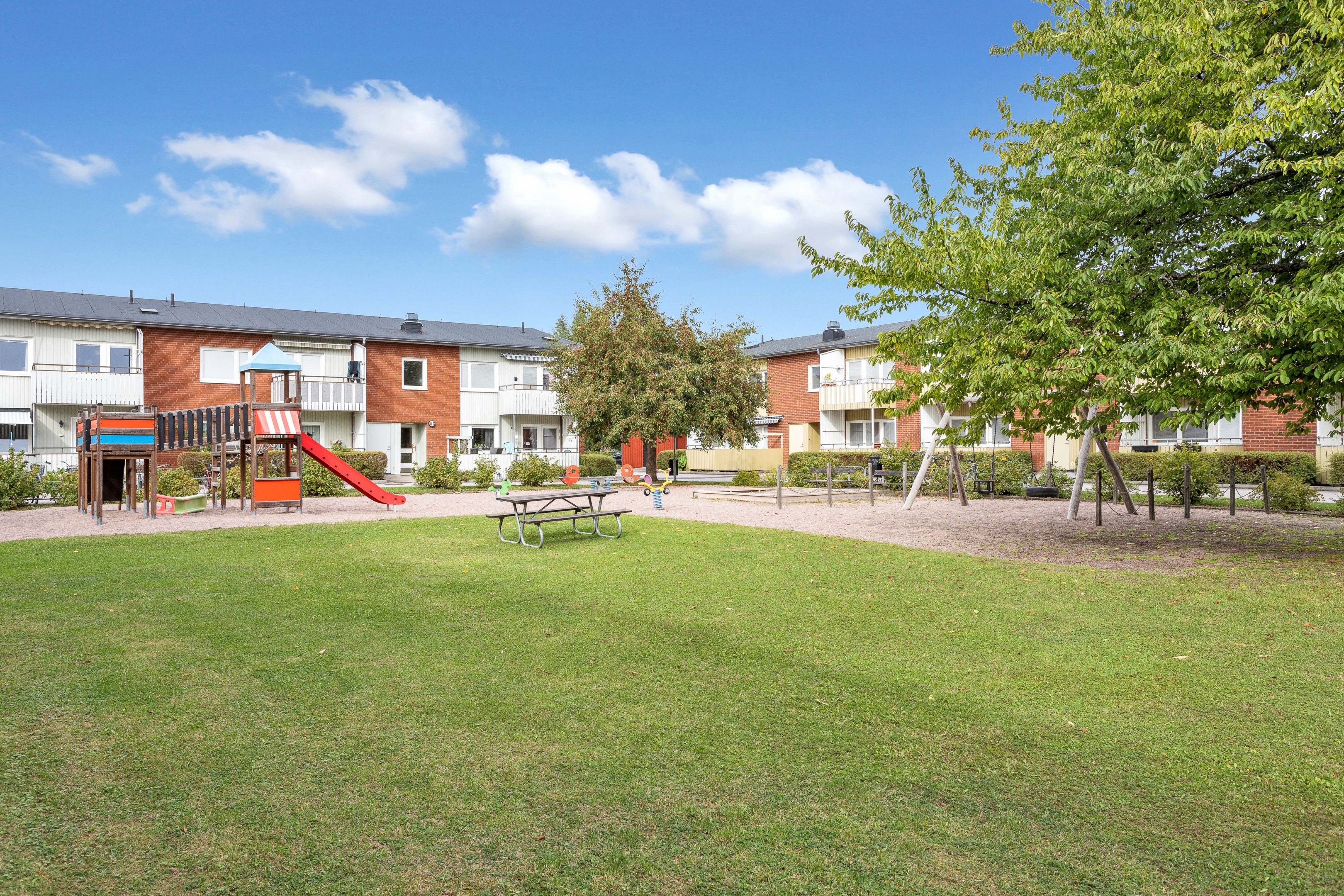 Bostadsbild från Kummingatan 26B, Såld i Årsta, Uppsala