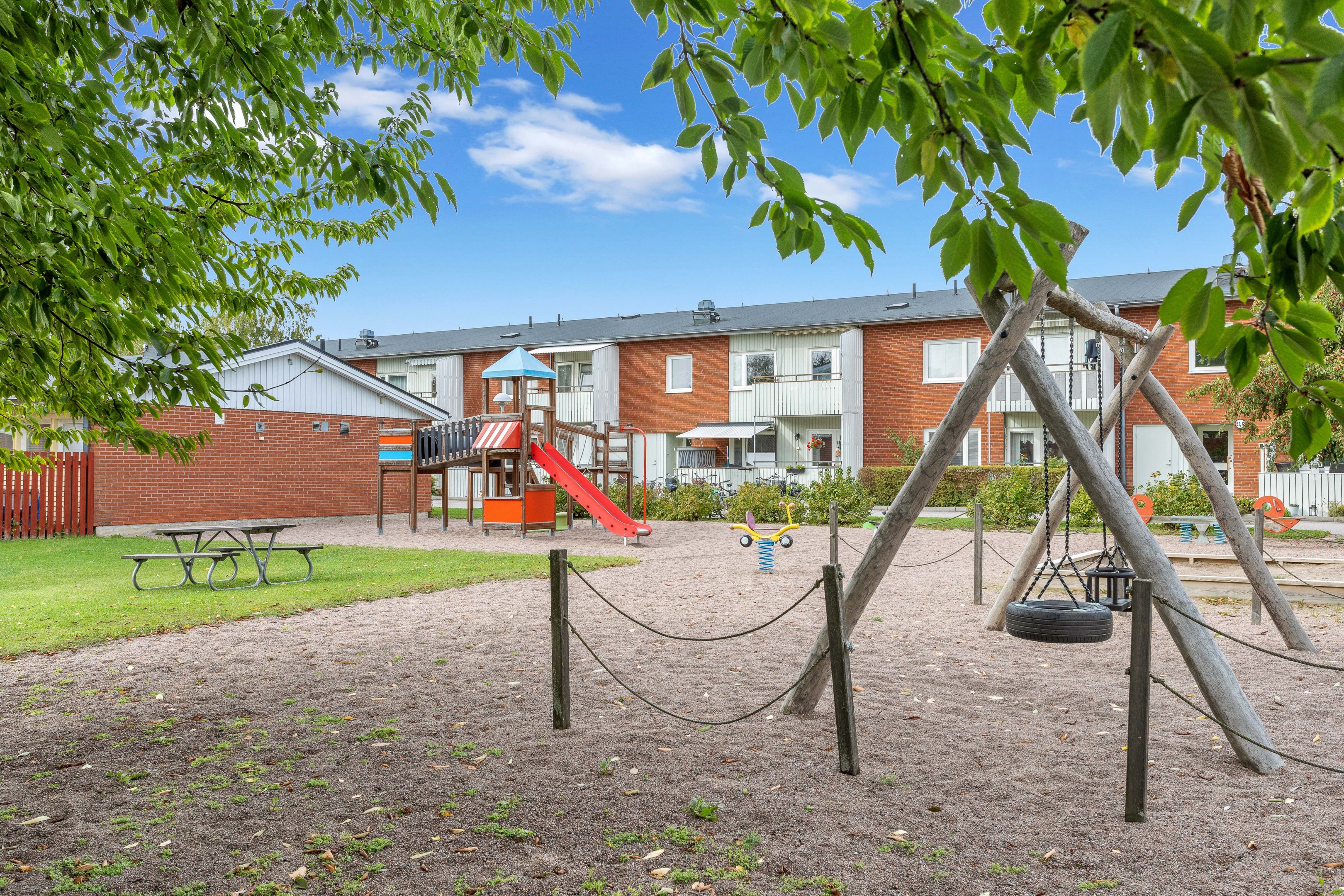 Bostadsbild från Kummingatan 26B, Såld i Årsta, Uppsala