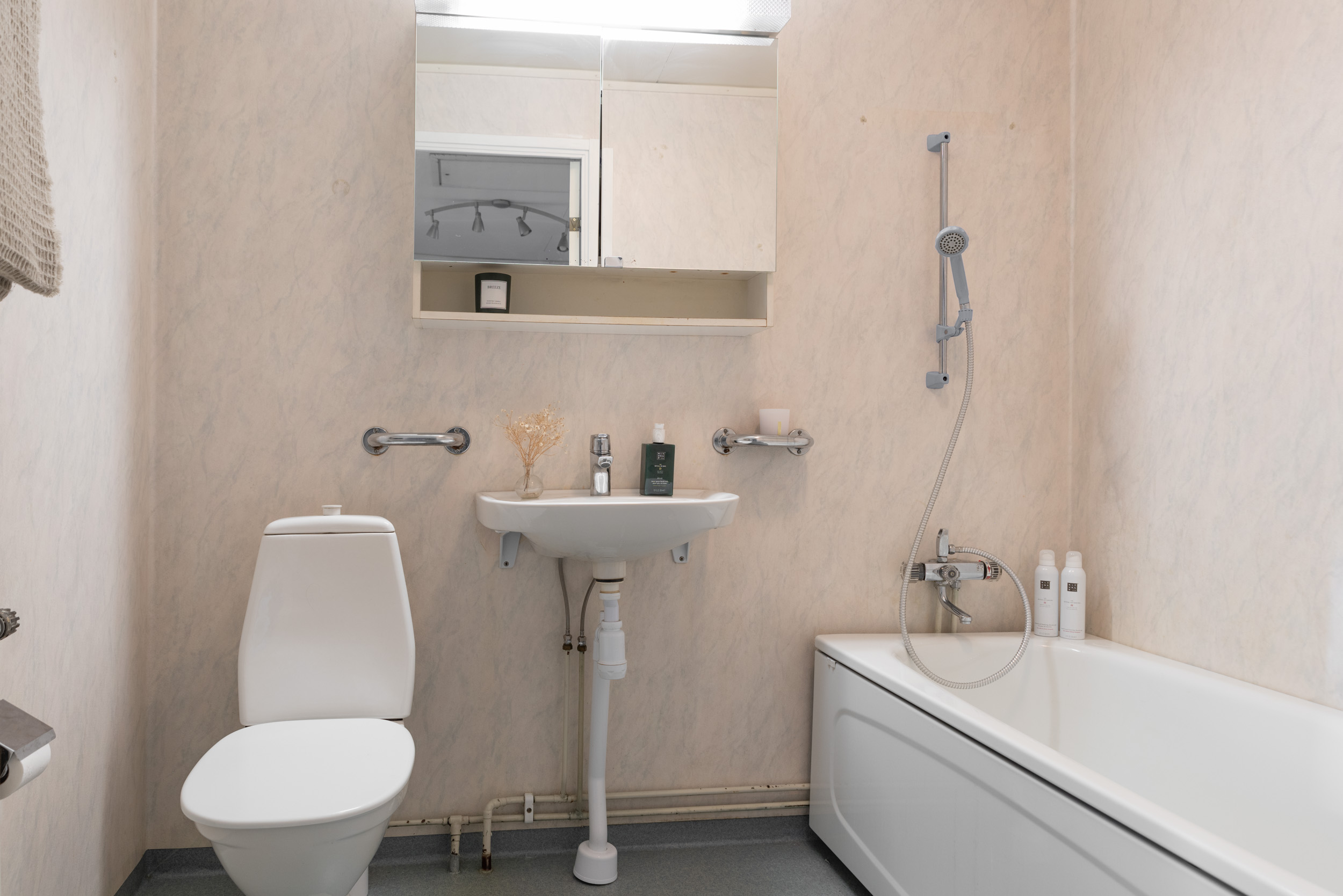 Bostadsbild från Stockrosvägen 7, Såld i , Västerås