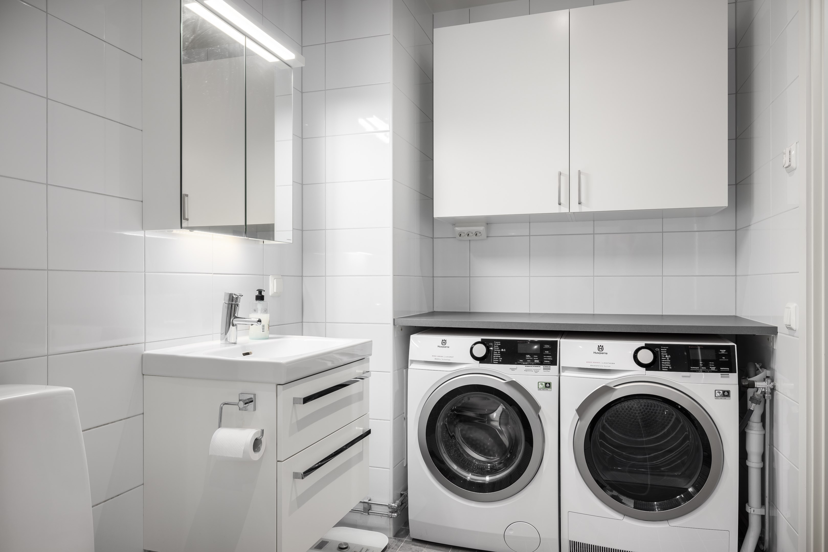 Bostadsbild från Tollare kaj 2, 6tr, Till salu i Tollare, Nacka