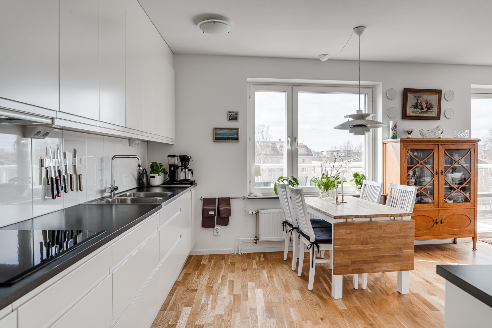 Bostadsbild från Ljusbärargatan 13, Såld i Kapellgärdet, Uppsala