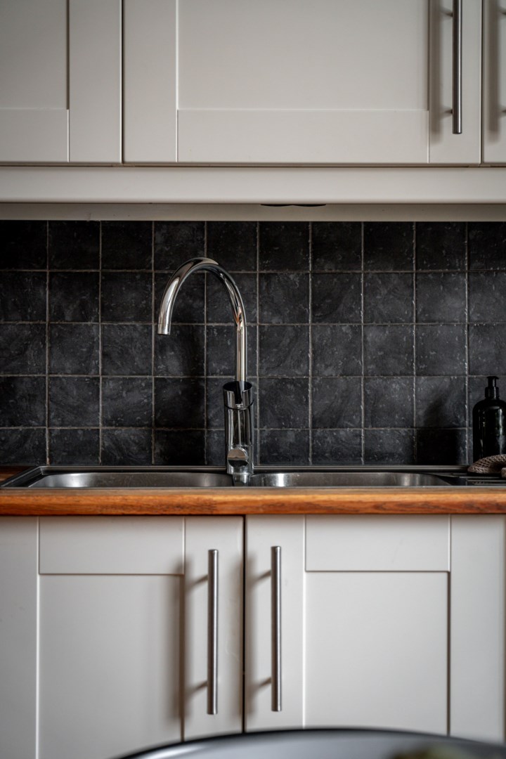 Bostadsbild från Svartbäcksgatan 96A, Såld i Svartbäcken, Uppsala