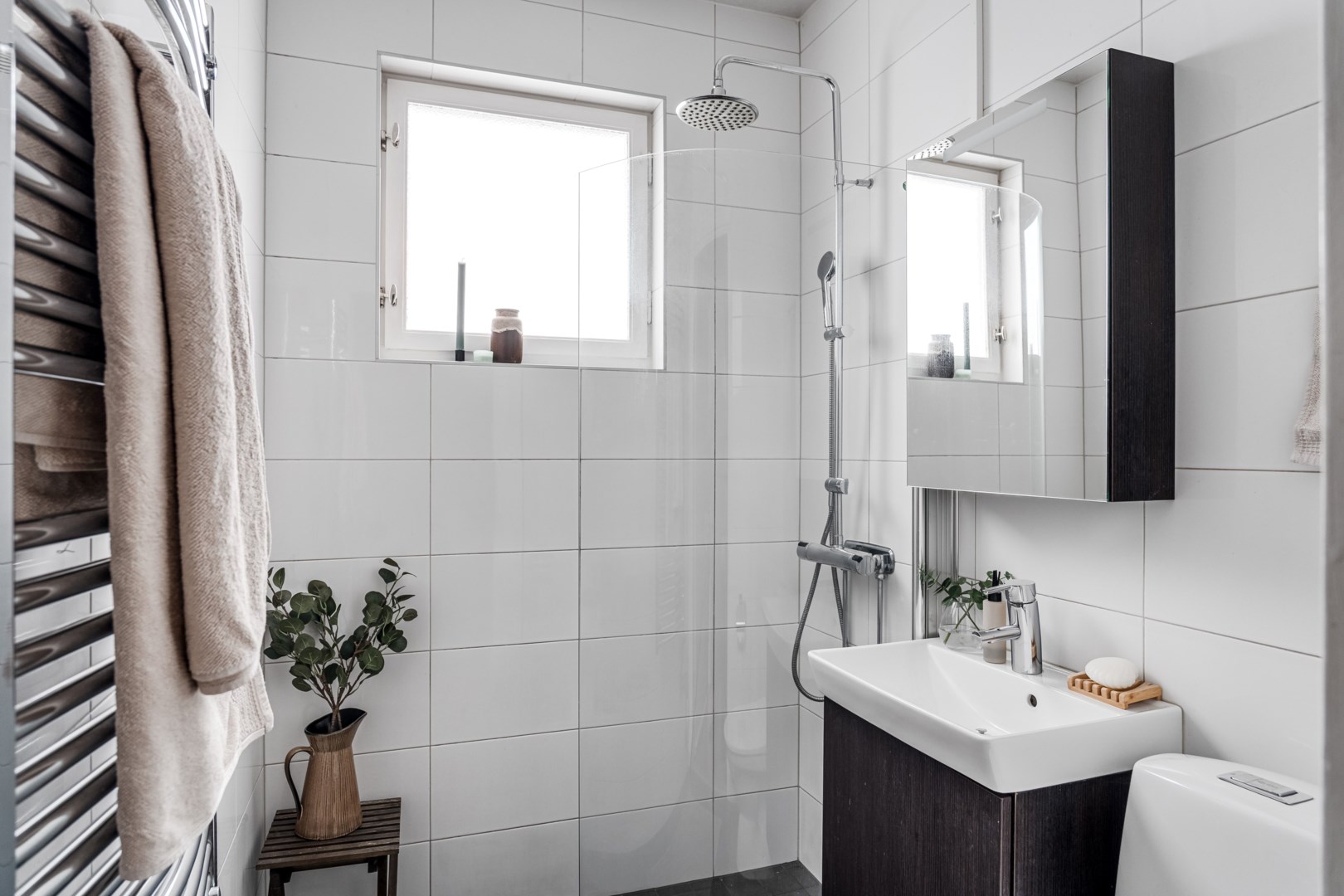 Bostadsbild från Svartbäcksgatan 96A, Såld i Svartbäcken, Uppsala