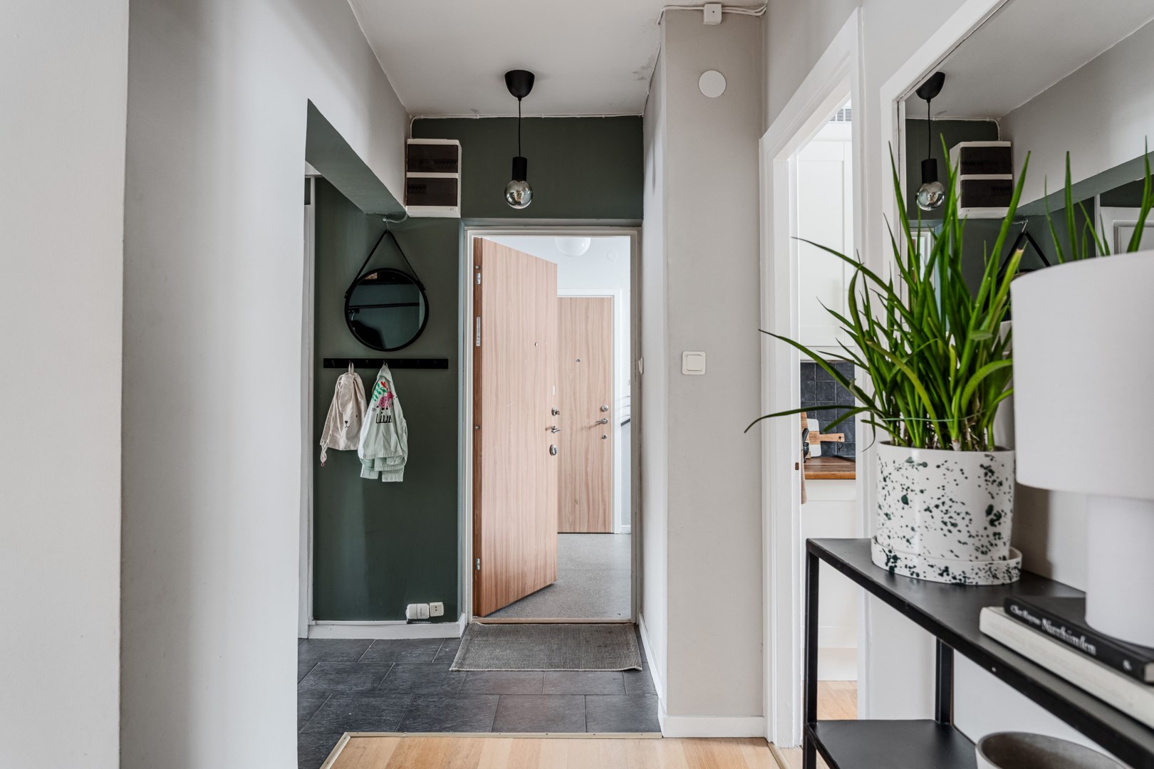 Bostadsbild från Svartbäcksgatan 96A, Såld i Svartbäcken, Uppsala