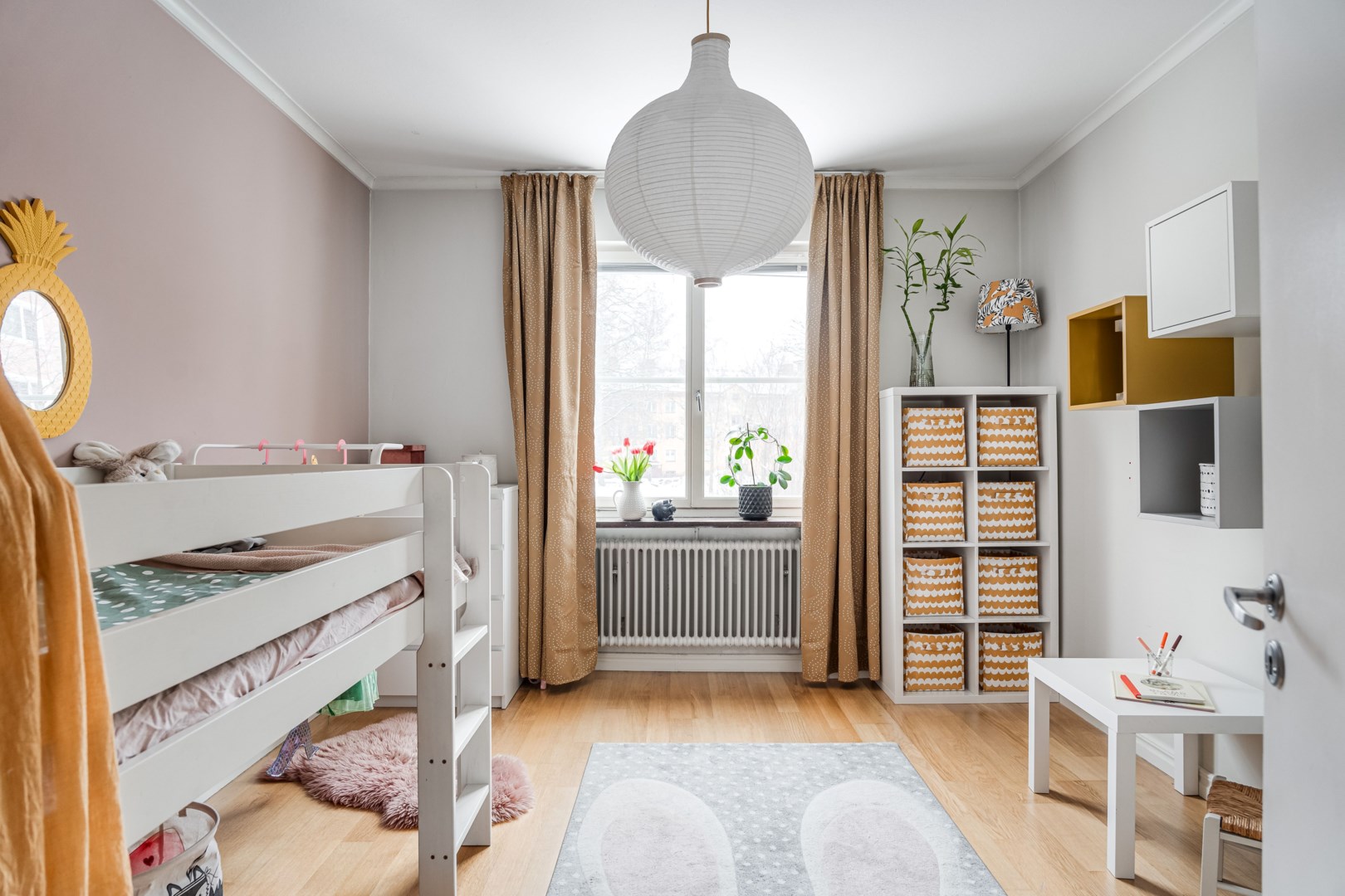 Bostadsbild från Svartbäcksgatan 96A, Såld i Svartbäcken, Uppsala