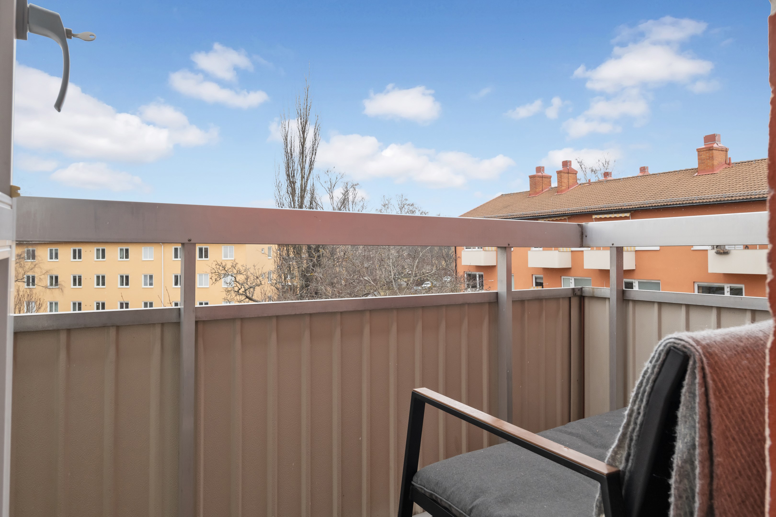 Bostadsbild från Svartbäcksgatan 74B, Såld i Svartbäcken, Uppsala