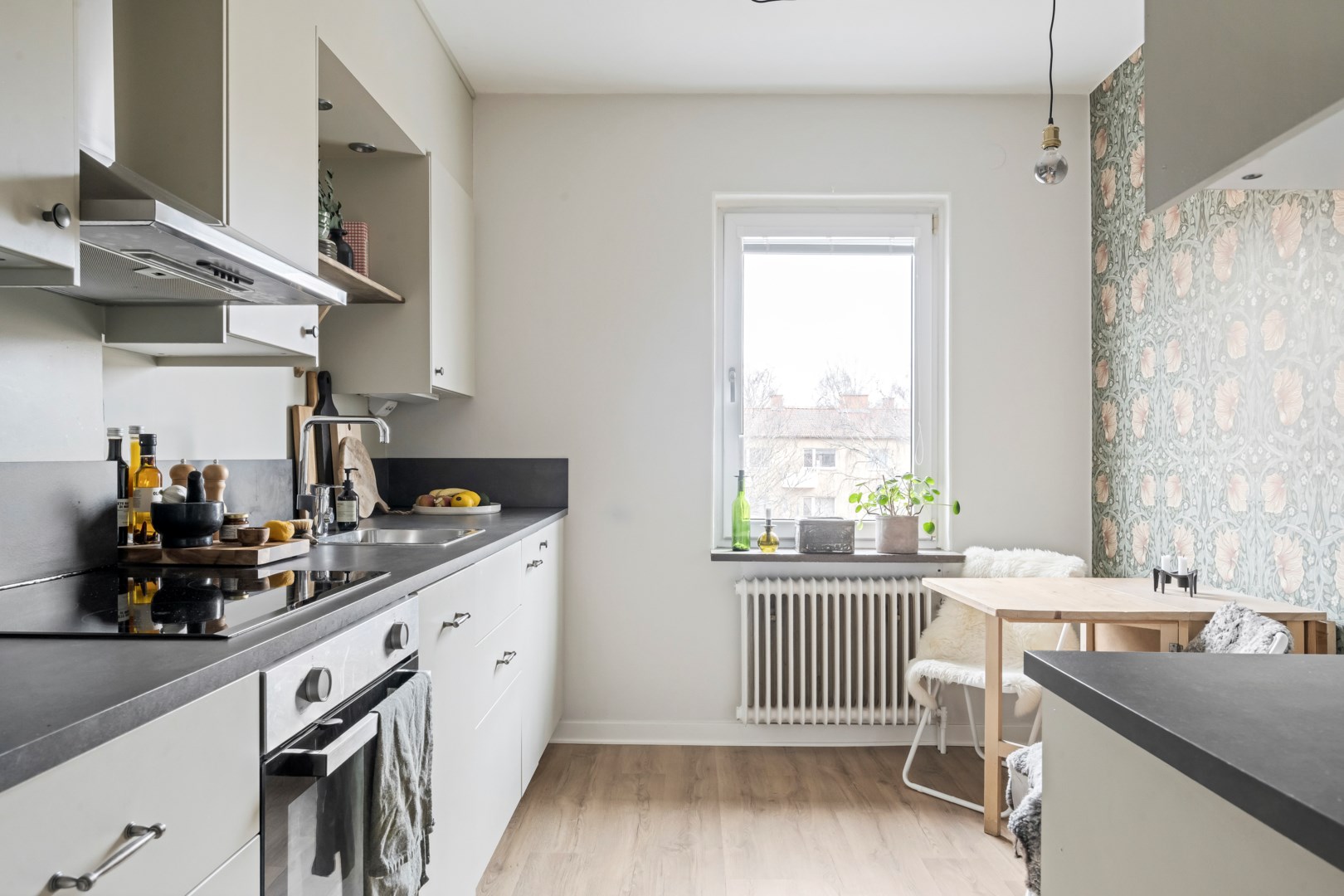 Bostadsbild från Svartbäcksgatan 74B, Såld i Svartbäcken, Uppsala