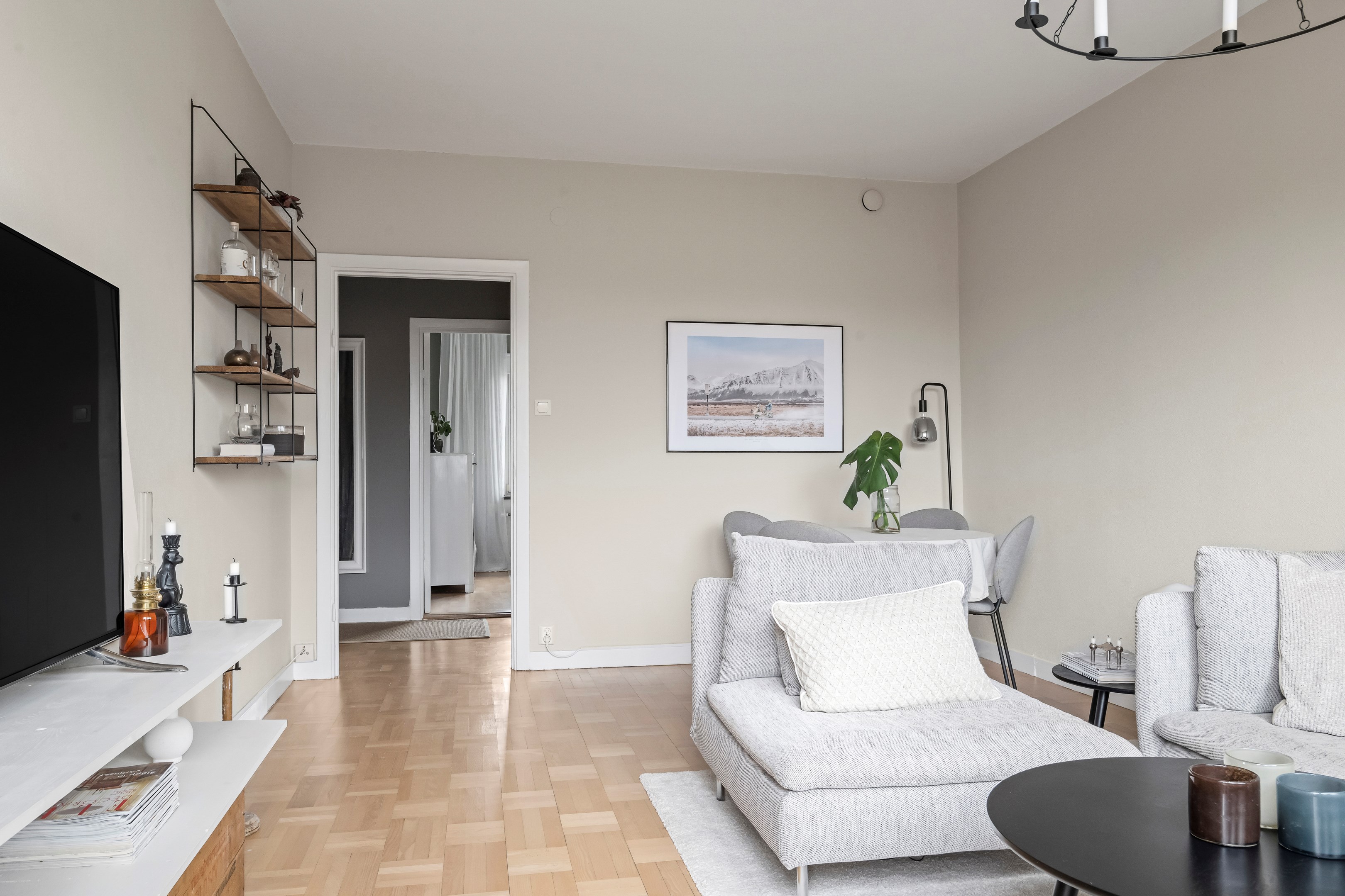 Bostadsbild från Svartbäcksgatan 74B, Såld i Svartbäcken, Uppsala