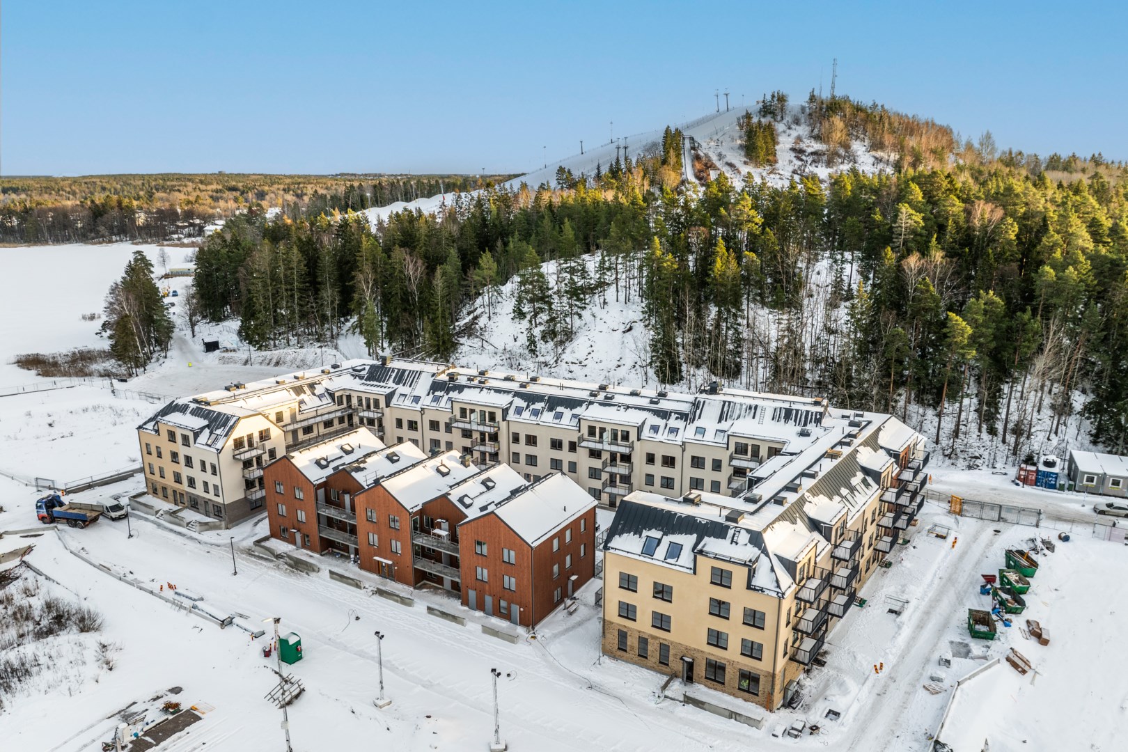 Bostadsbild från Slalomvägen 10, Såld i Väsjön, Sollentuna
