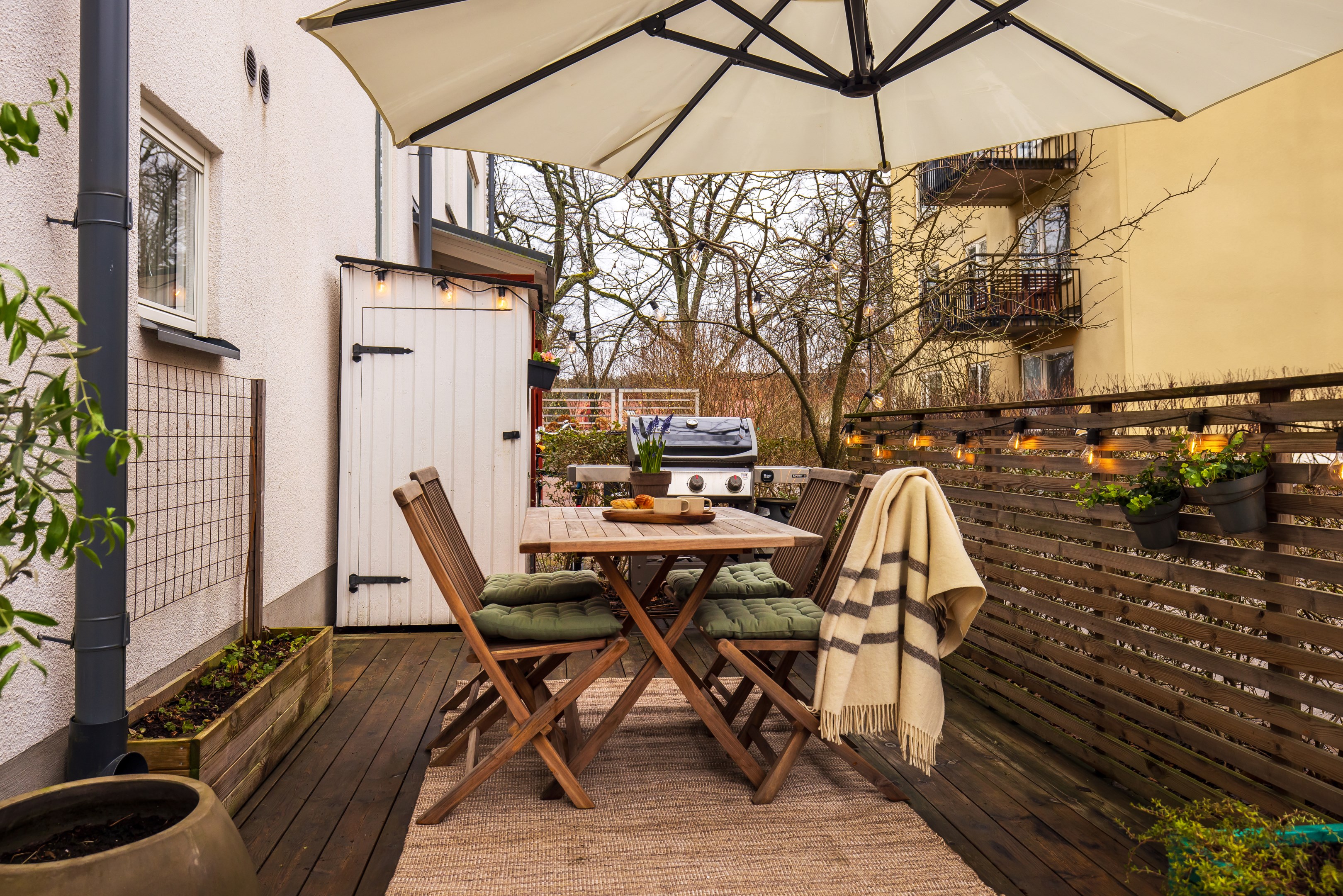 Bostadsbild från Fingerörtsvägen 8, Såld i Järla sjö, Nacka