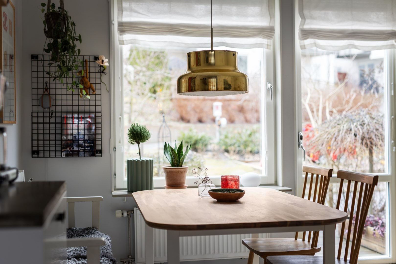 Bostadsbild från Fingerörtsvägen 8, Såld i Järla sjö, Nacka