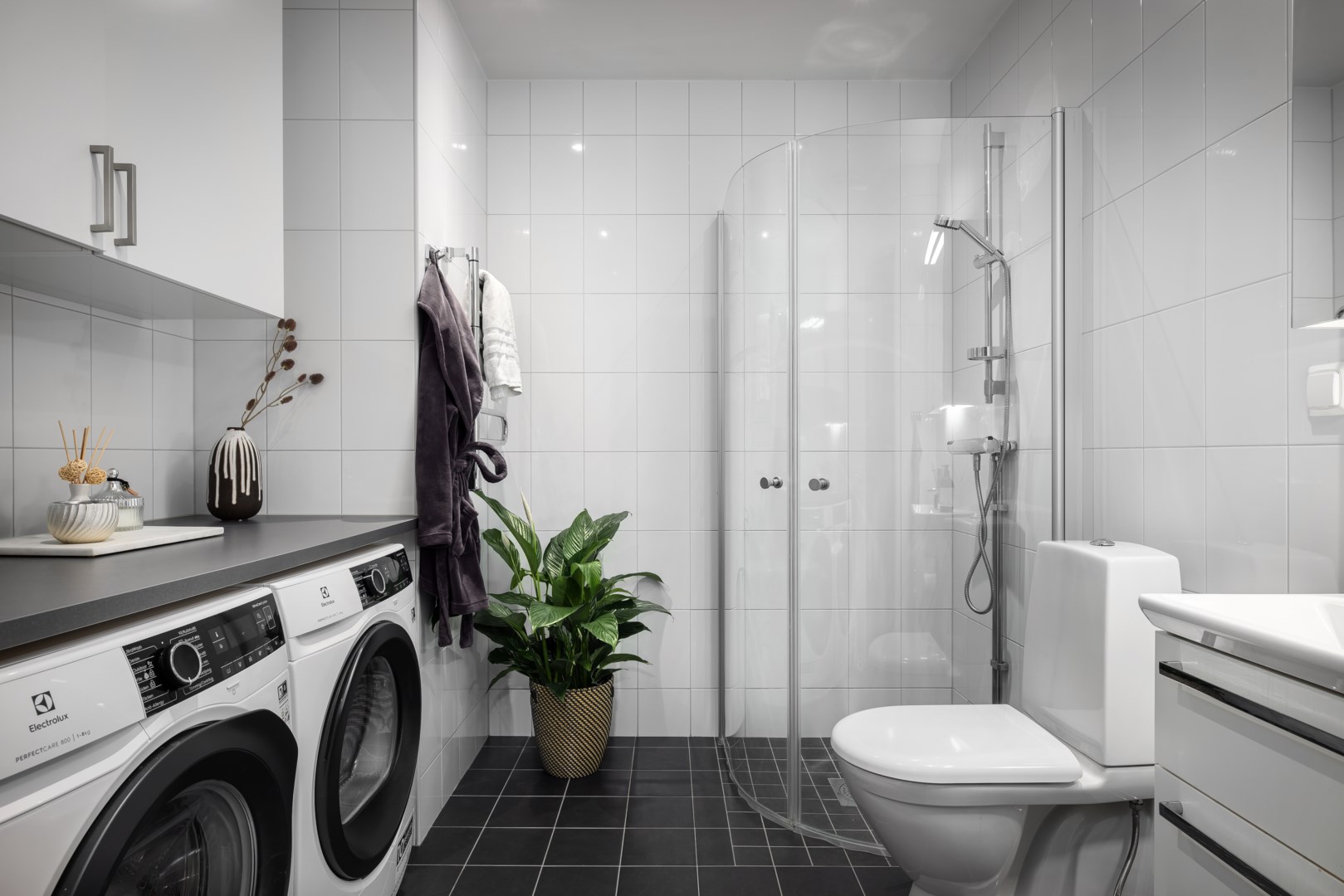 Bostadsbild från Tollareslingan 8, Såld i Tollare, Nacka